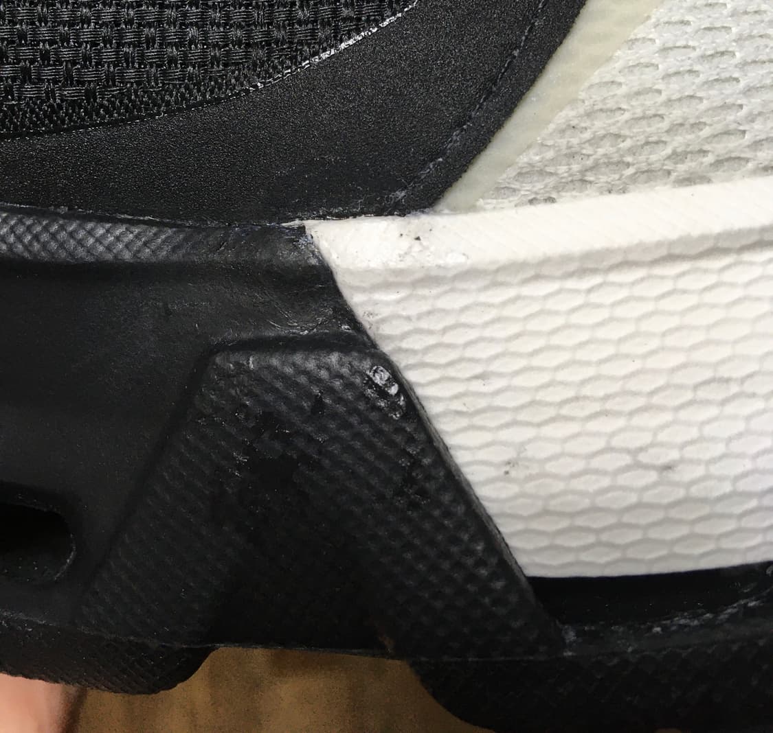 (285)온러닝 파프 클라우드몬스터 하이퍼 블랙 판매합니다 상품이미지9