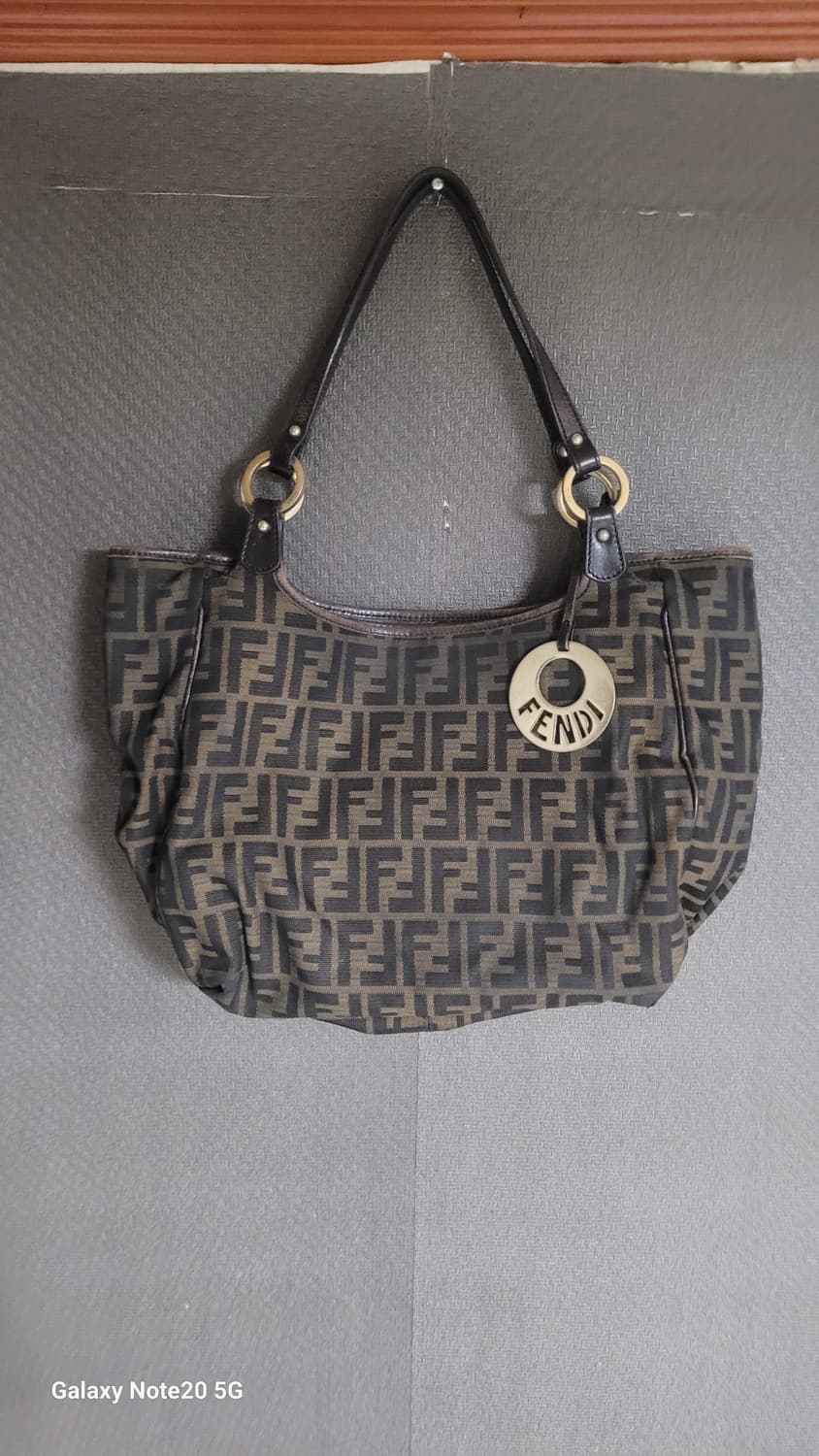 펜디 숄더백 상품이미지1