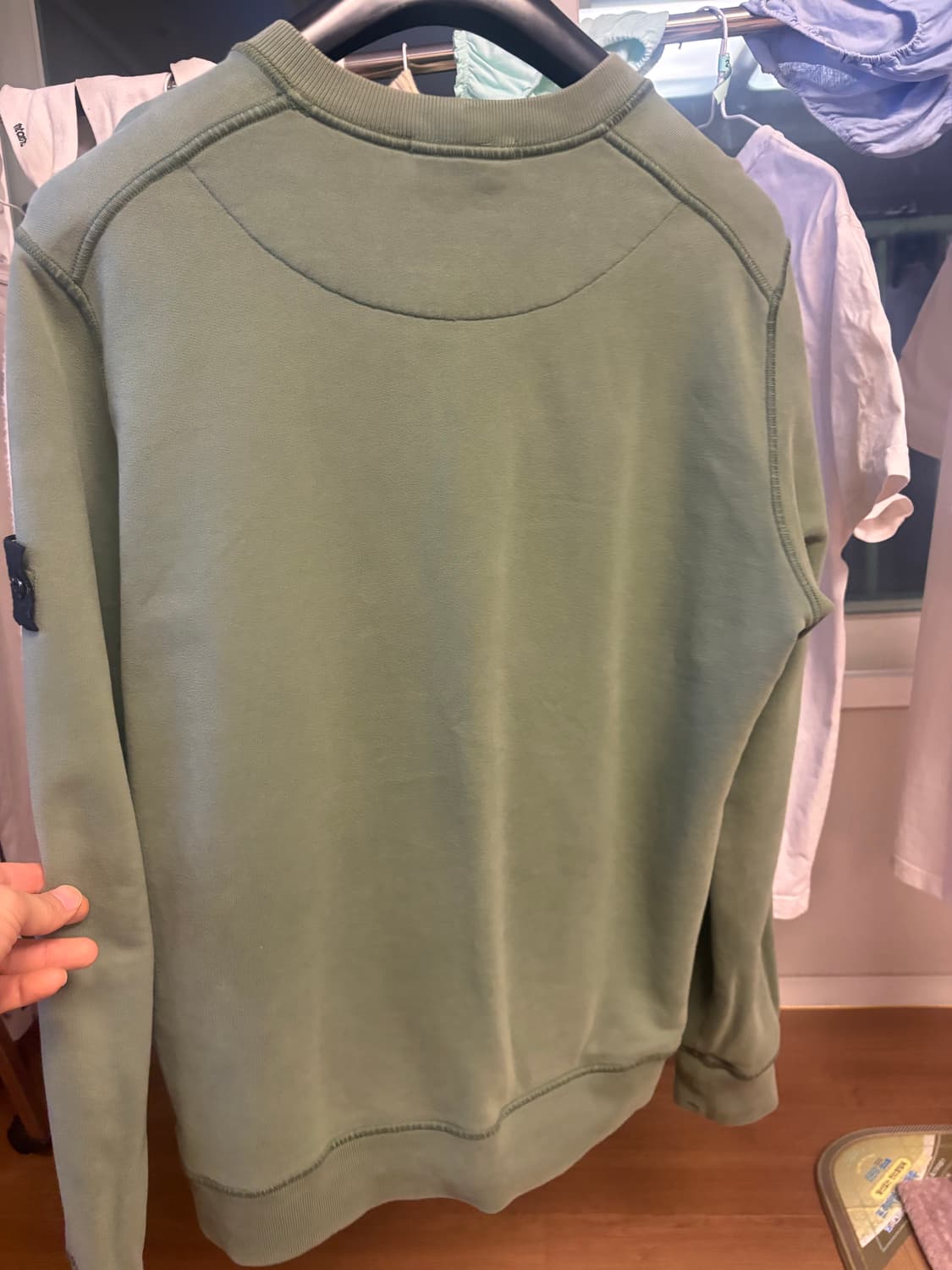 스톤아일랜드 맨투맨 카키 상품이미지4