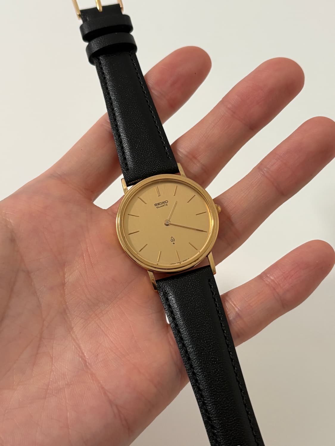 70s chariot brushed dial gold quartz 상품이미지2