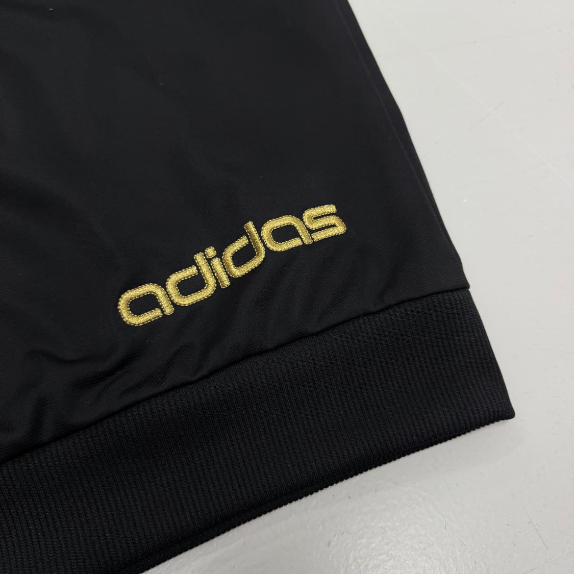아디다스 00s 삼선 후드 져지 검노 상품이미지4