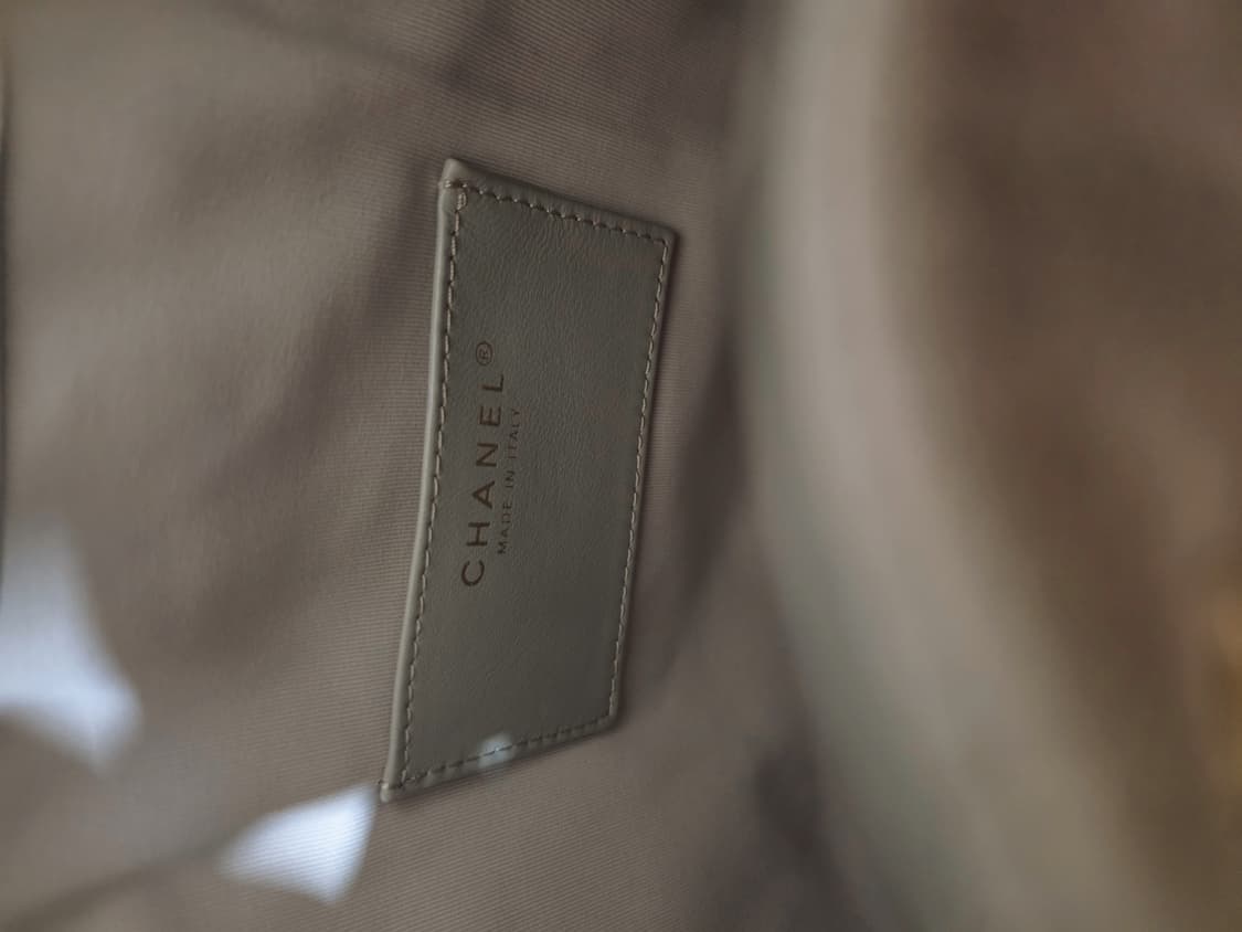 샤넬 25백 스웨이드 미듐 새상품 상품이미지9