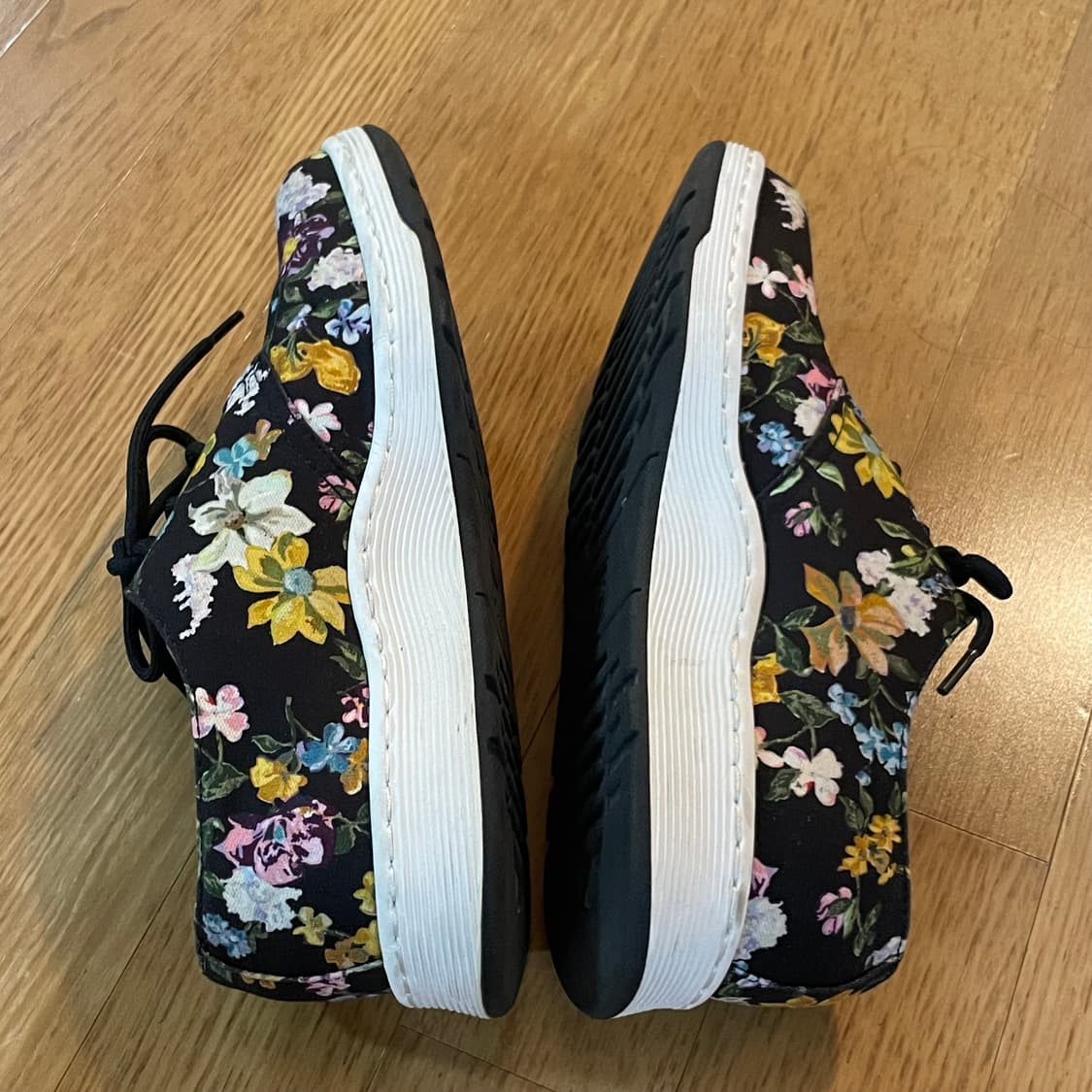 닥터마틴 플로럴 스니커즈 240 상품이미지5