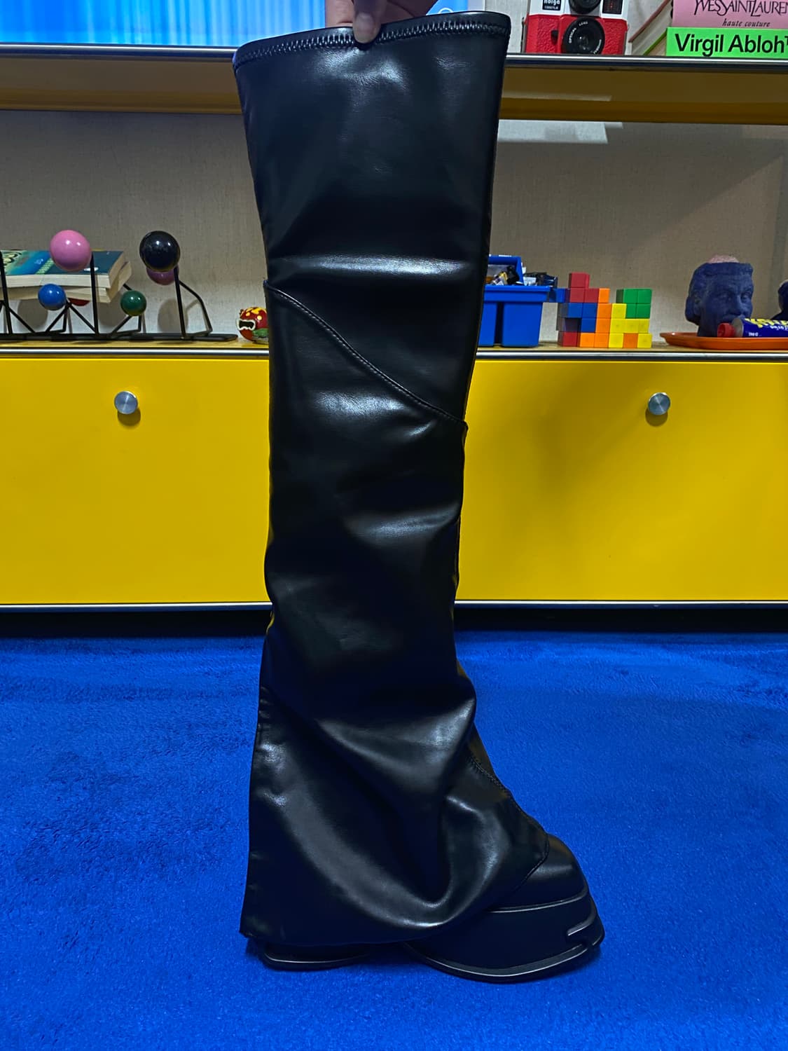 DaphneLab 블랙 레더 롱부츠 상품이미지6