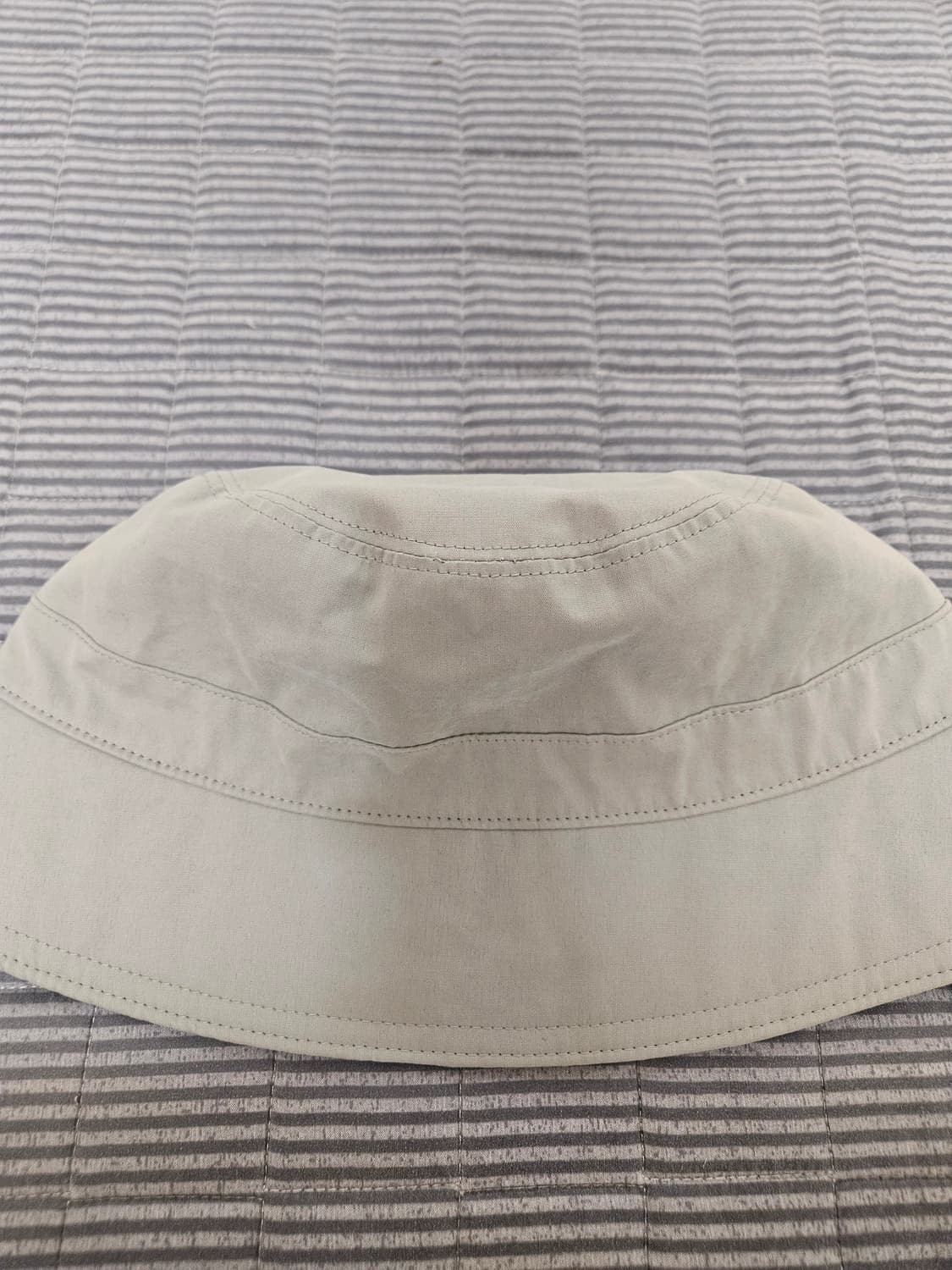 cos 코스 탑스티치 버킷햇 더스티 그린 L/XL 상품이미지1