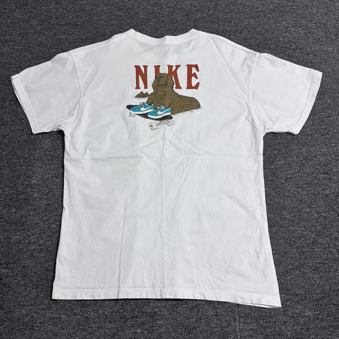 나이키 스핑크스 SB 반팔티 상품이미지4