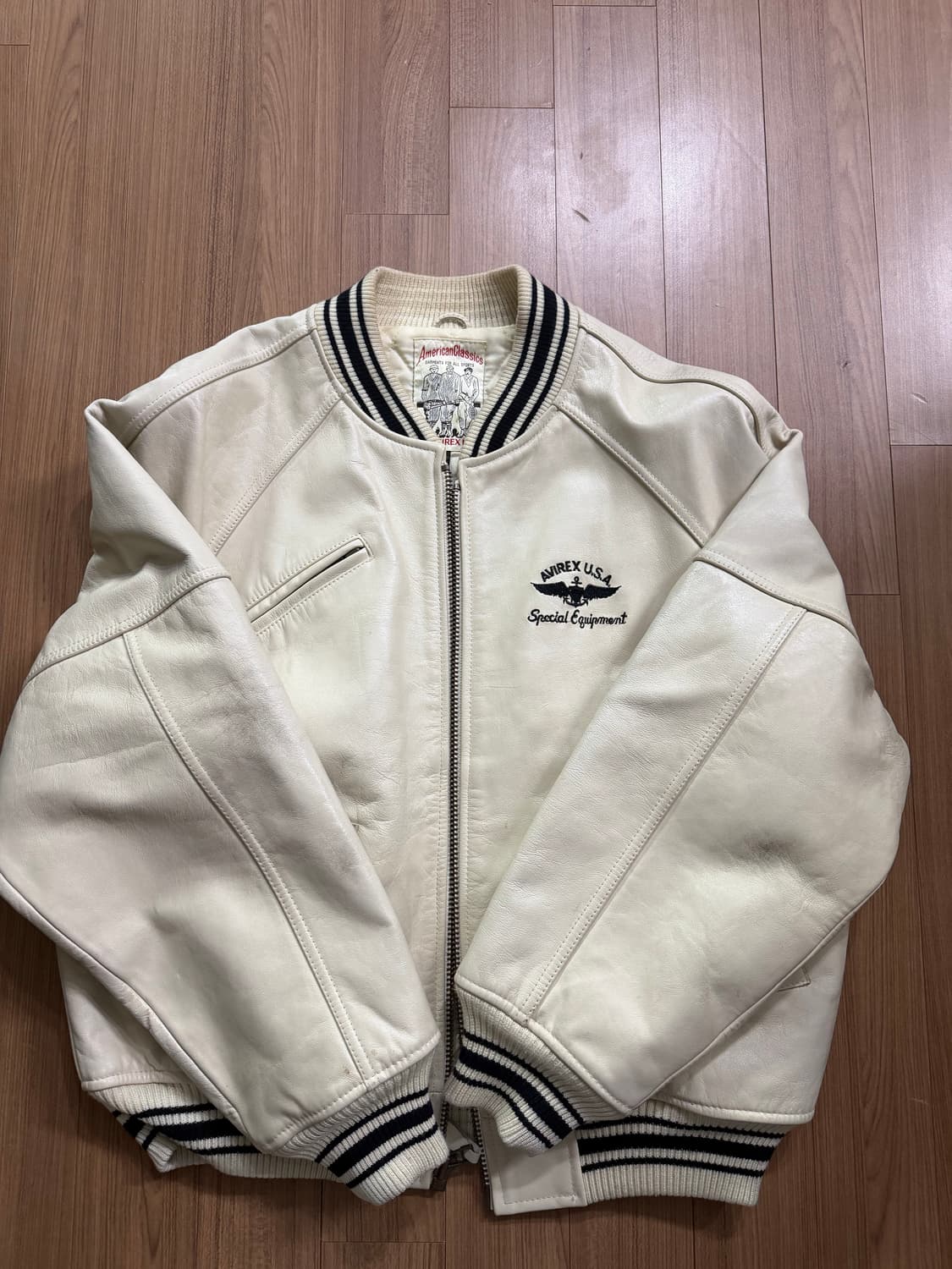 아비렉스 가죽자켓 화이트 m 상품이미지1