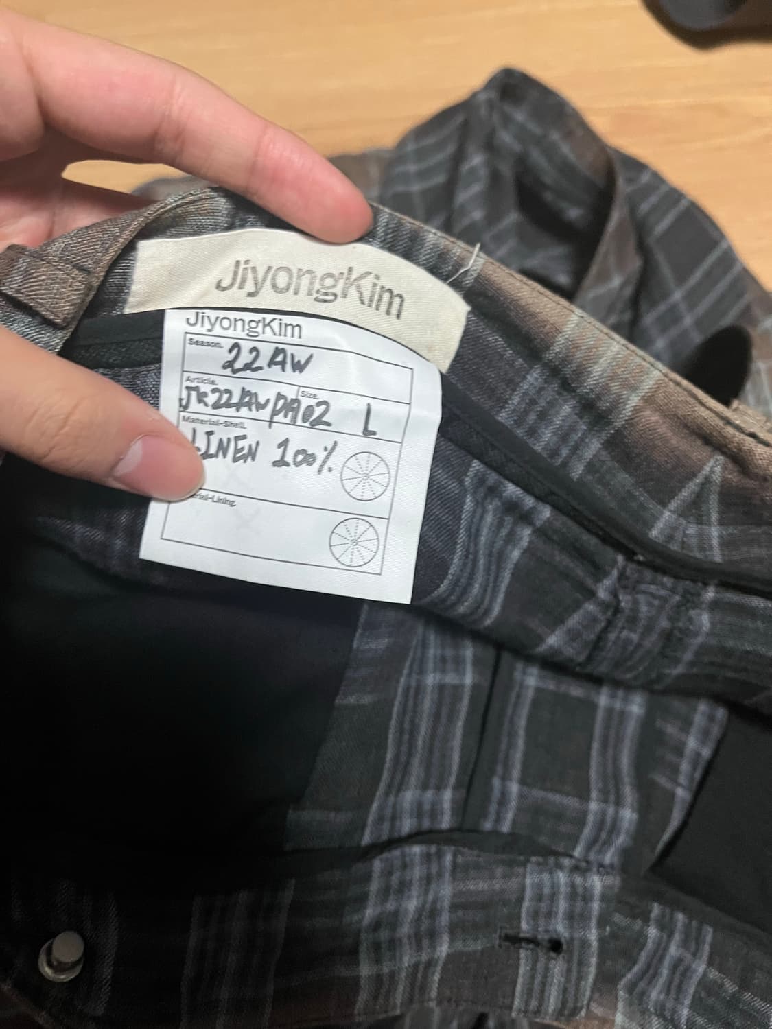 jiyongkim drape pants check 상품이미지2