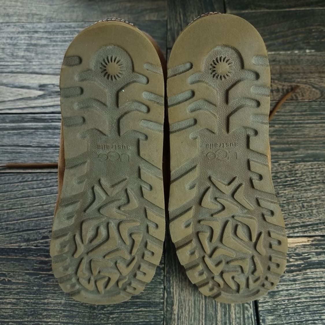 [어그] 스웨이드 레이스업 양모 어그 부츠 M18063  상품이미지5