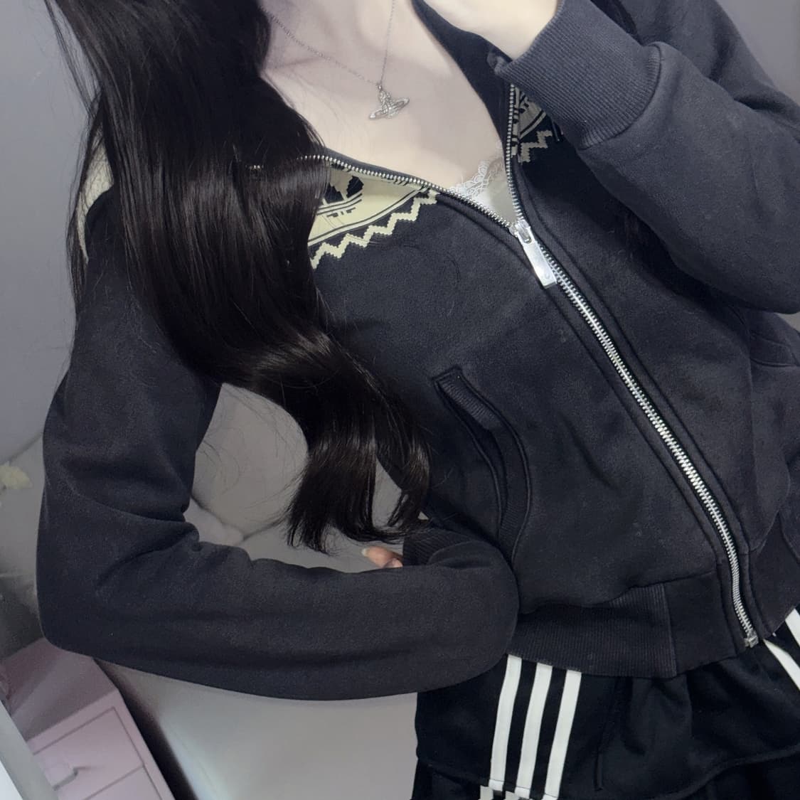 아디다스 겨울느낌 딱붙핏 자수 기모 후드집업 85 상품이미지2