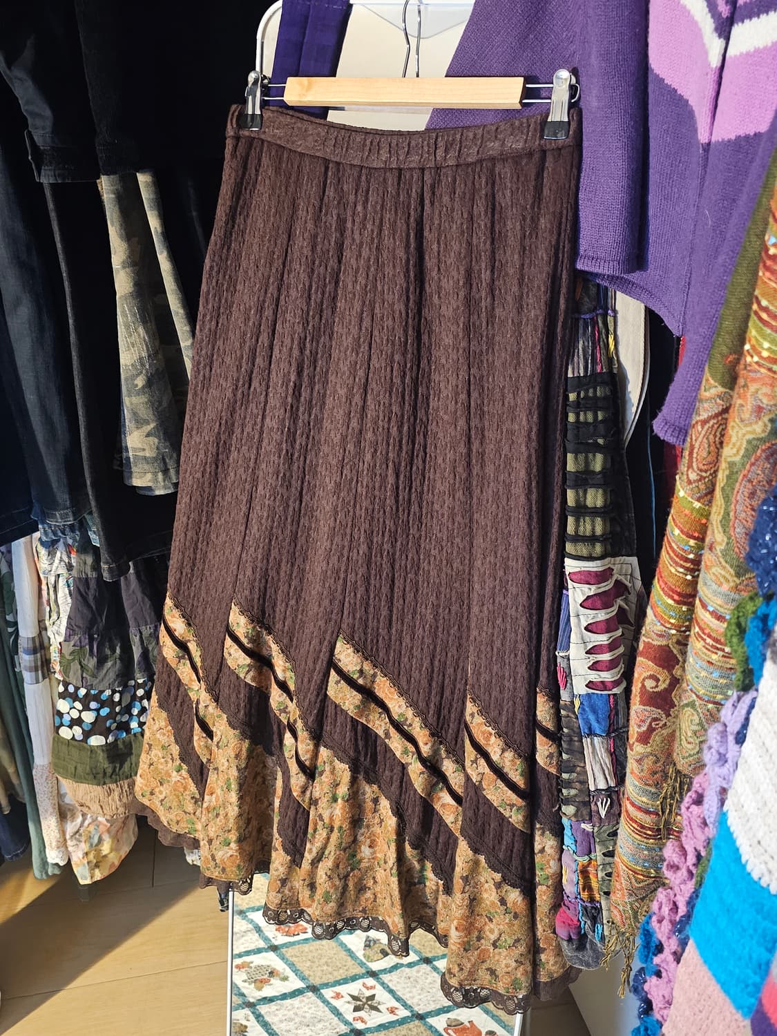 밑단 사선 패치 롱스커트 상품이미지2