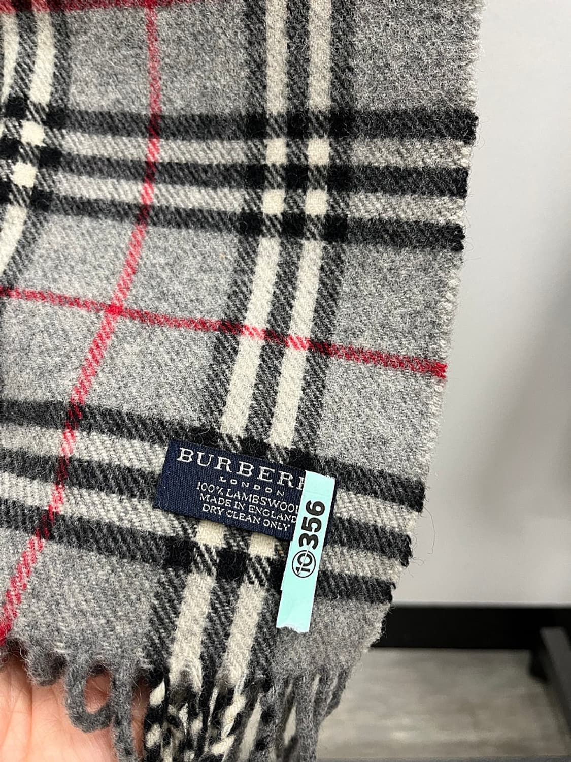 버버리 그레이 울 머플러  상품이미지2