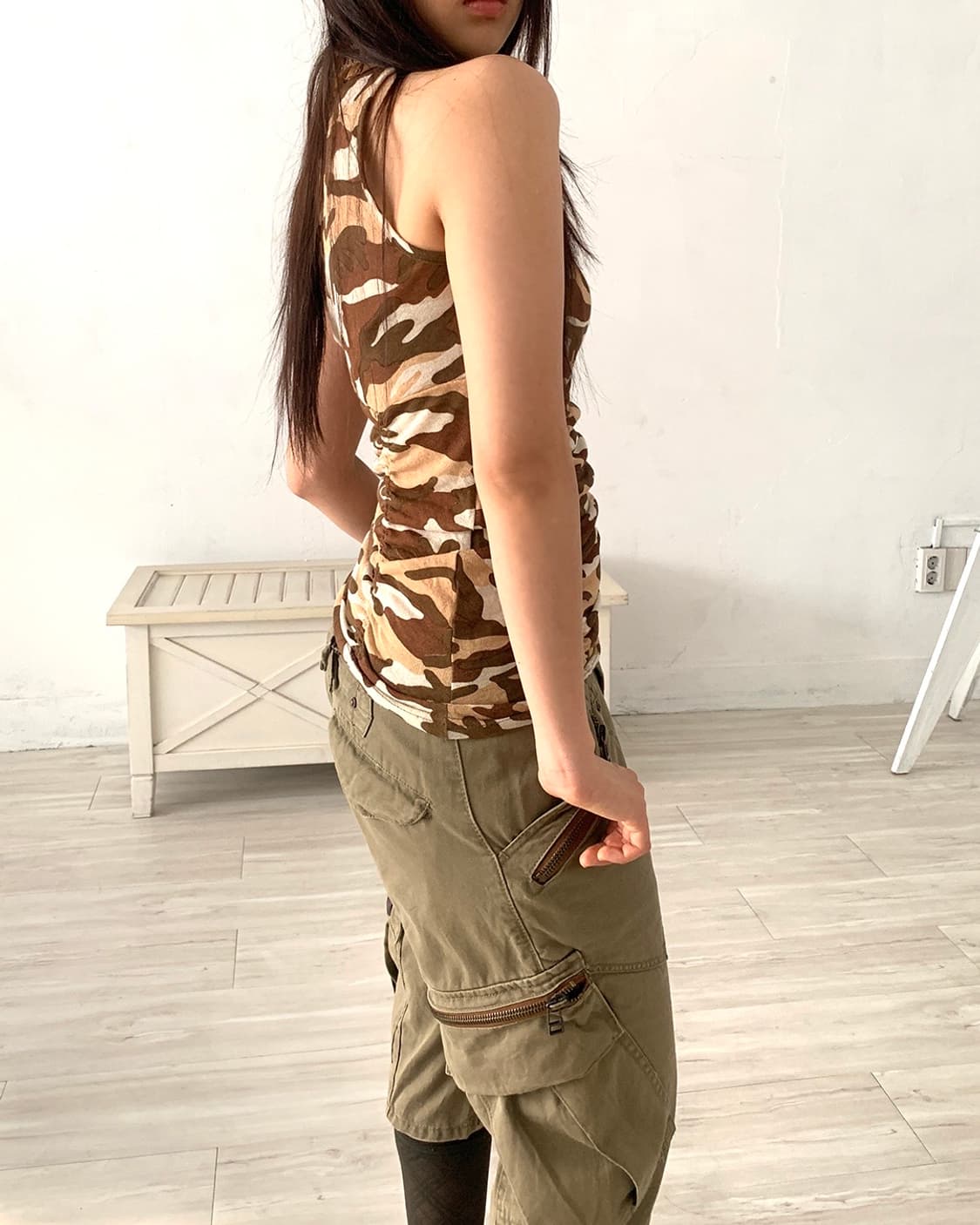 Halter Ruffle Detail Camo Mesh Sleeveles 상품이미지3