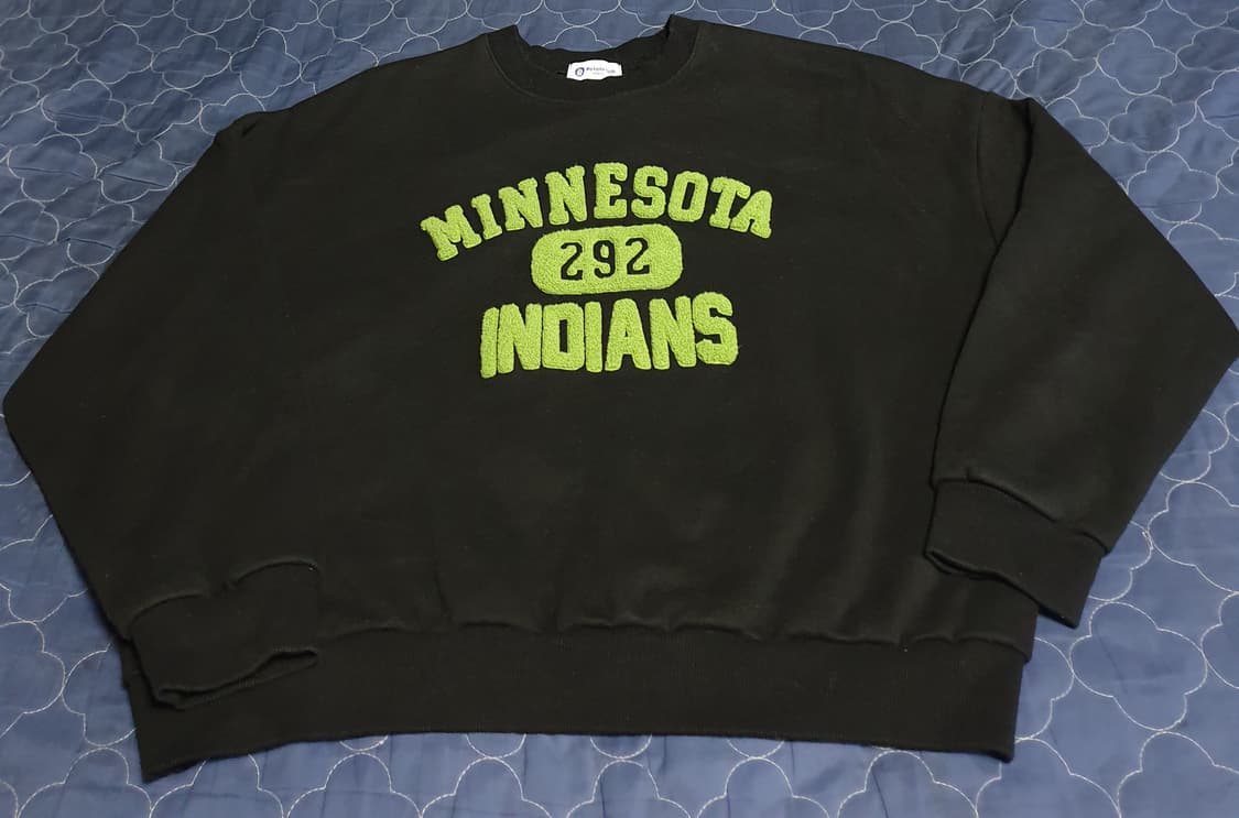 포테이토클럽 by좀비 미네소타 자수로고 맨투맨 블랙 (F) 상품이미지1