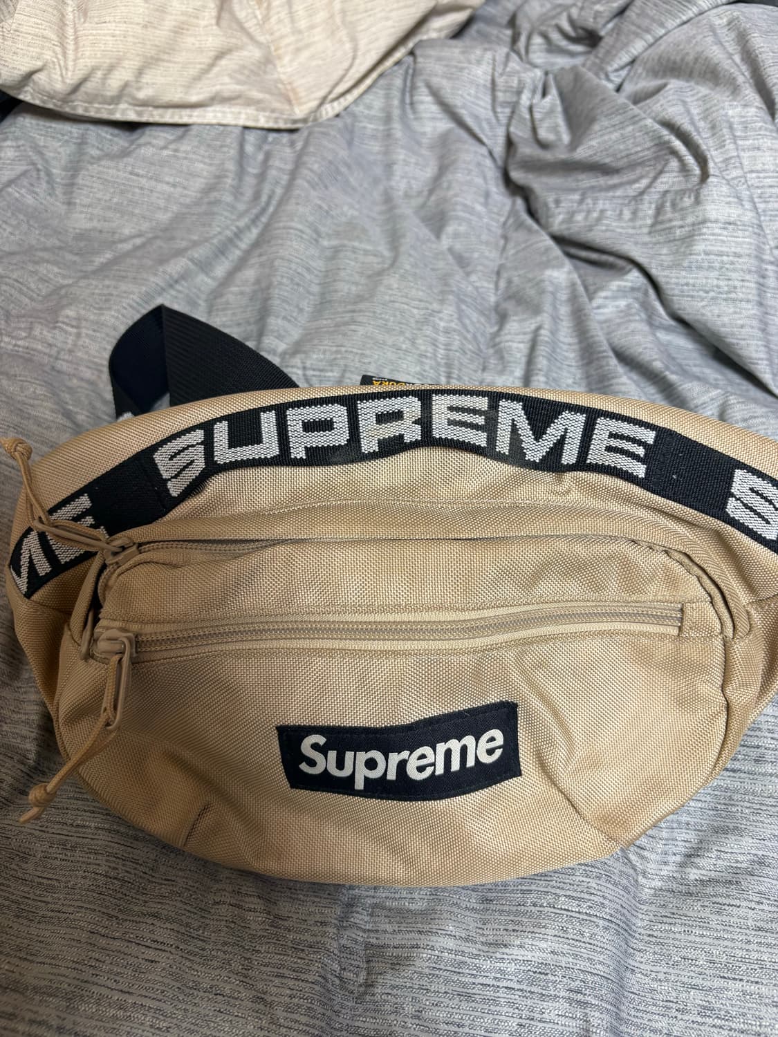 슈프림 18 웨이스트백 베이지 상품이미지1