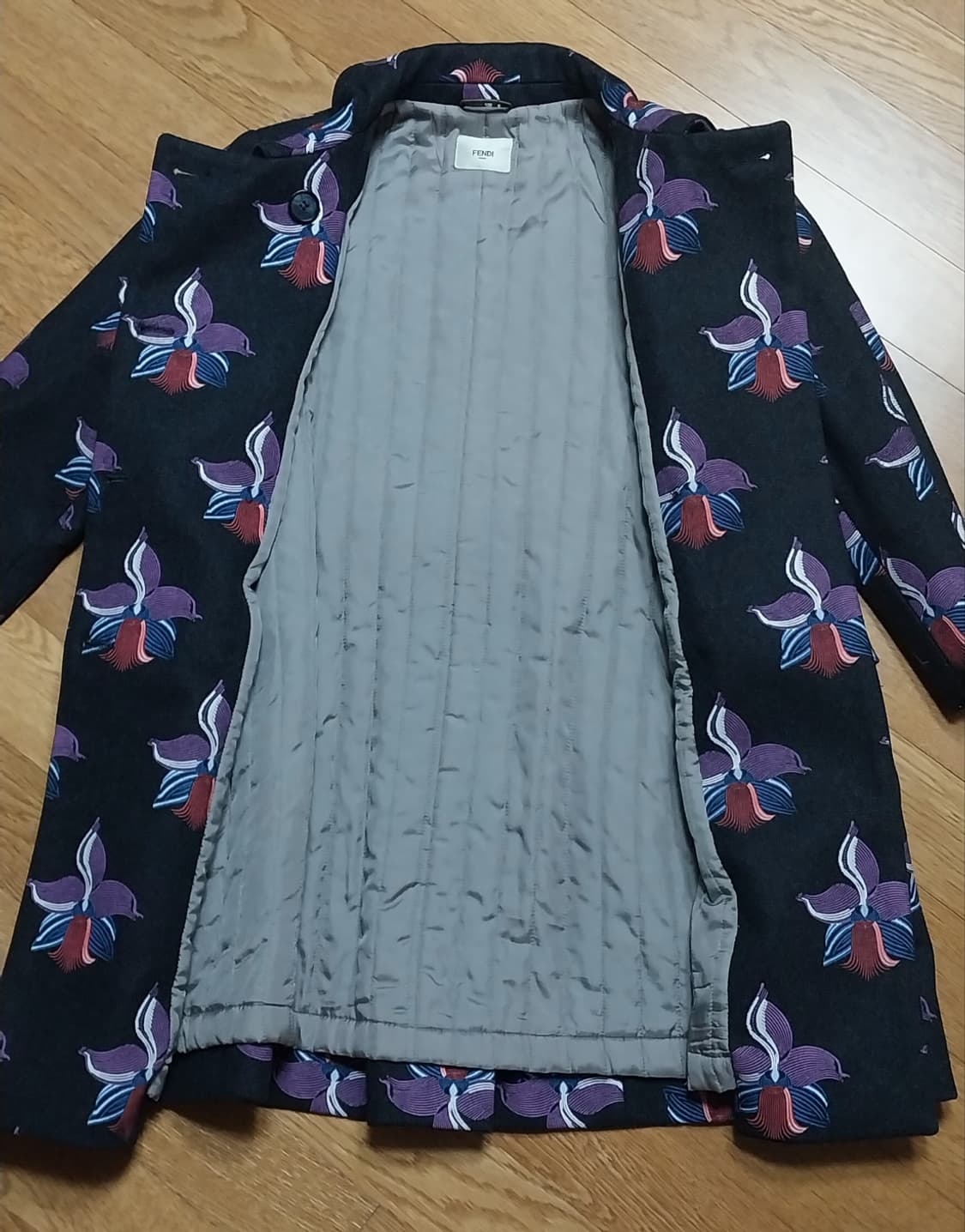 펜디 키즈 FW 코트 이탈리아 생산 8A 상품이미지4