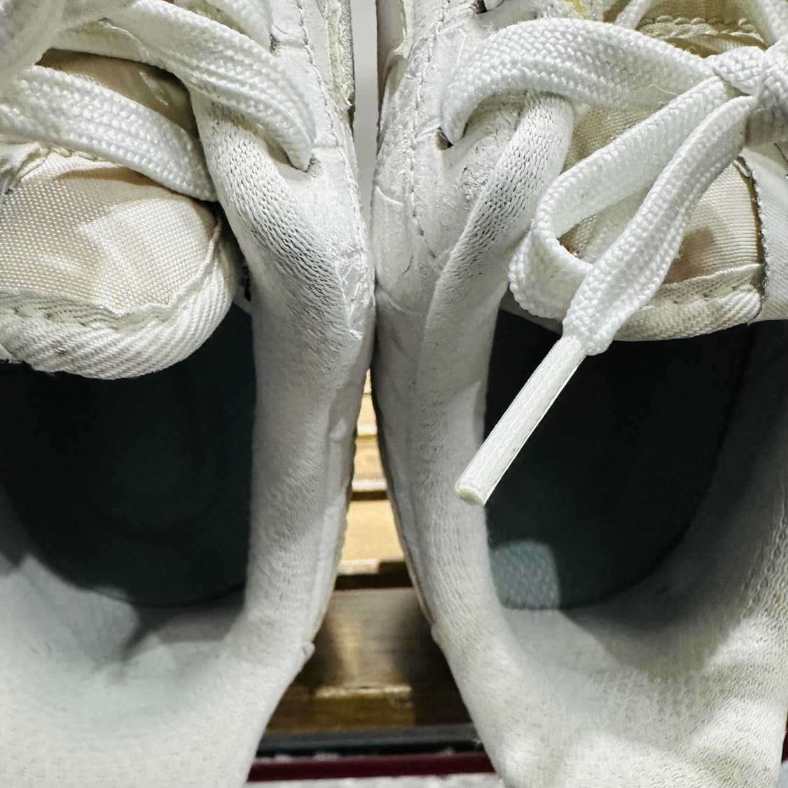 250) 나이키 운동화 남녀공용 신발 에어포스1 07 크로커다일 화이트 상품이미지8