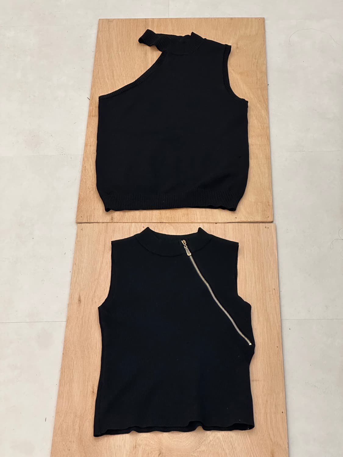 black side zipup sleeveless 상품이미지5