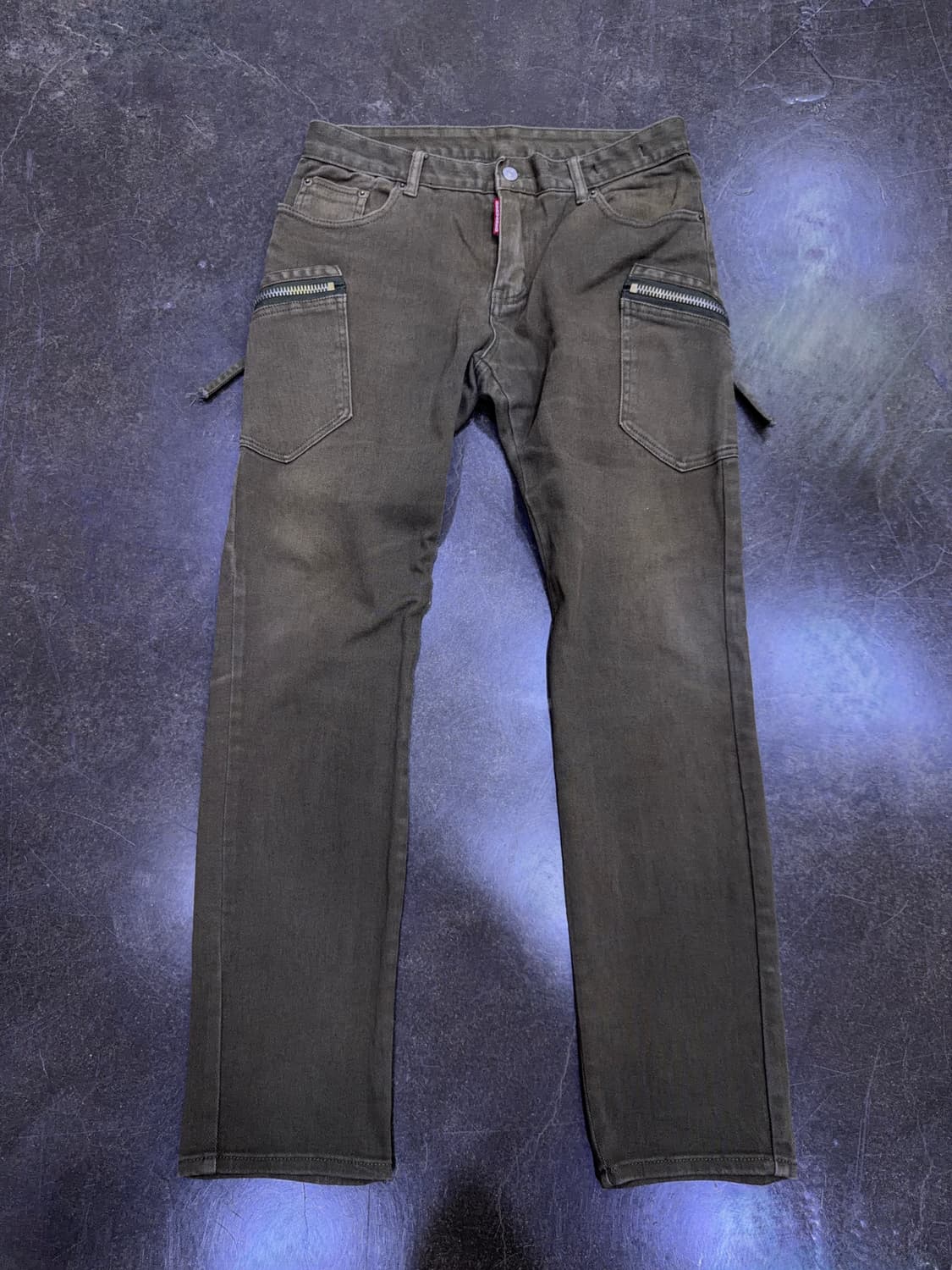 디스퀘어드2 지퍼 포켓 빈티지 워싱 스트레이트핏 카고팬츠 48 상품이미지1