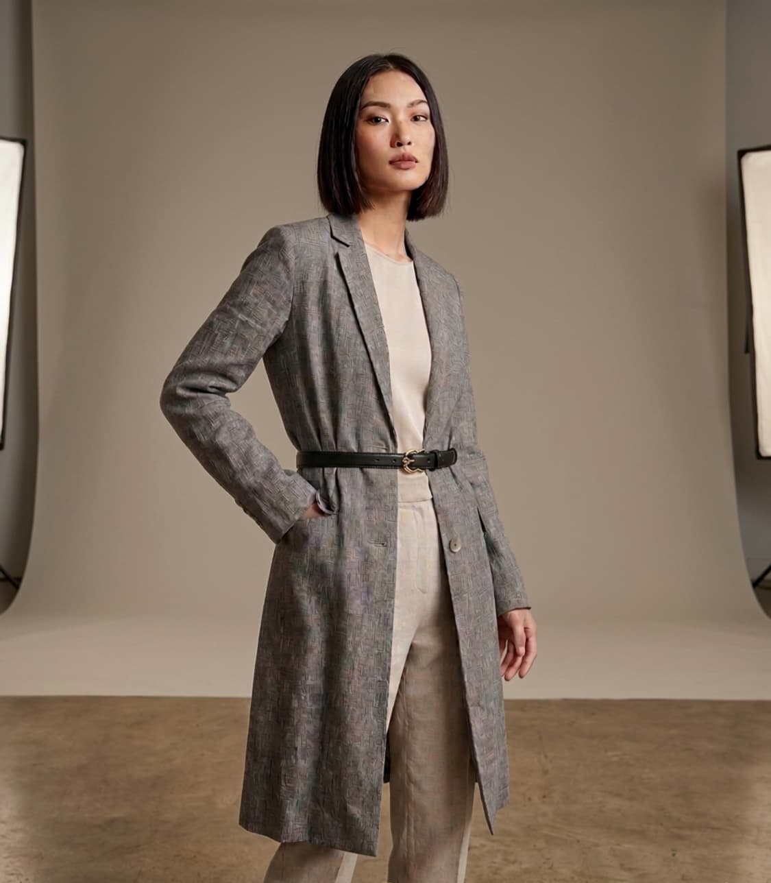 [아떼 바네사브루노] 린넨 100% 미디 롱 자켓 (36사이즈) 상품이미지6