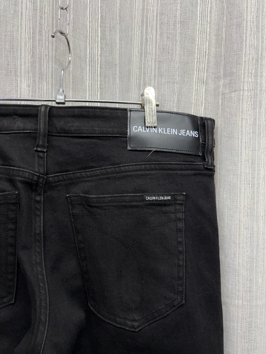 캘빈클라인 CKJ027 블랙 클래식 데님 팬츠 상품이미지7