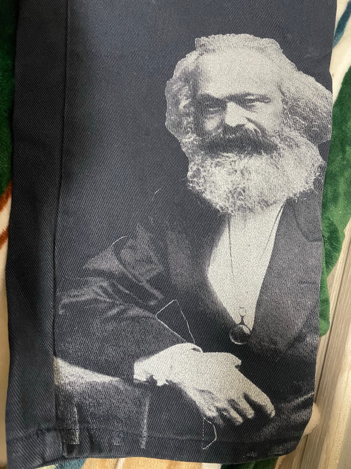 트락타트 칼 마르크스 그래픽 팬츠 상품이미지8