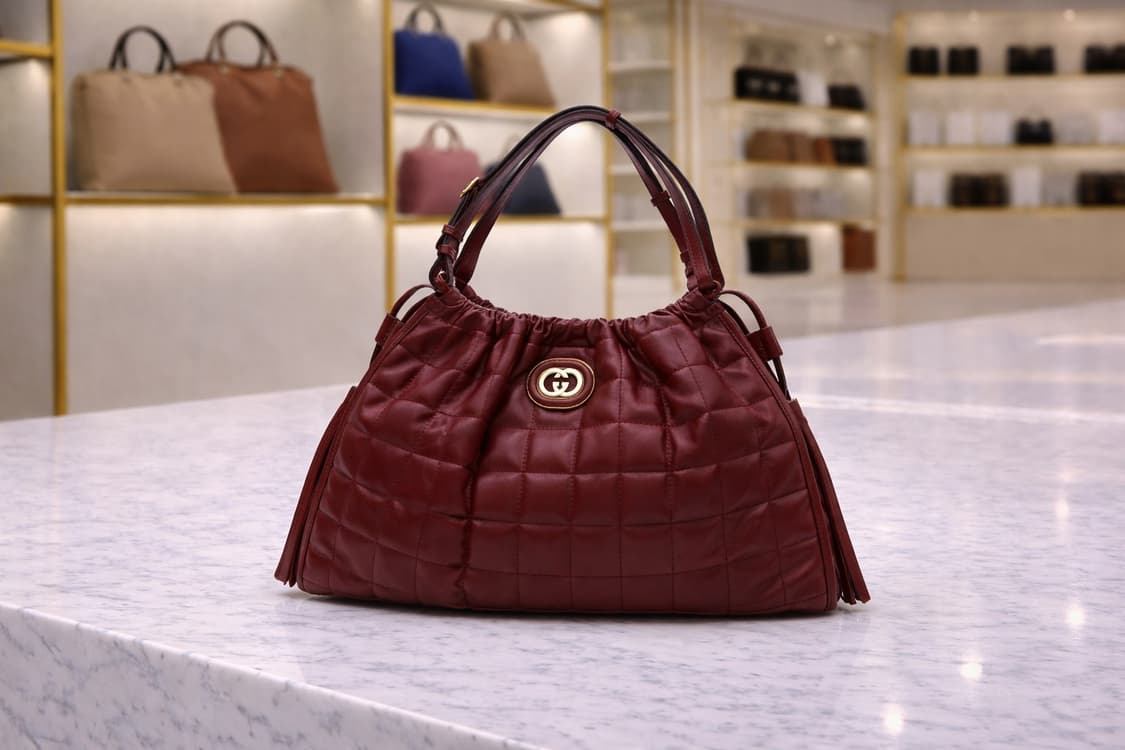 [S급] 구찌 데코 토트백 미디엄 판매합니다!!! 상품이미지1