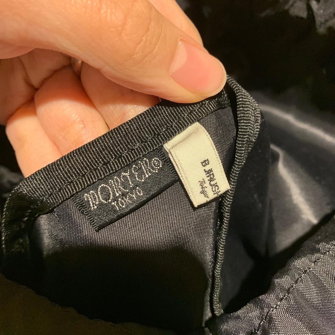 포터 레터링 로고 패턴 크로스백 상품이미지8