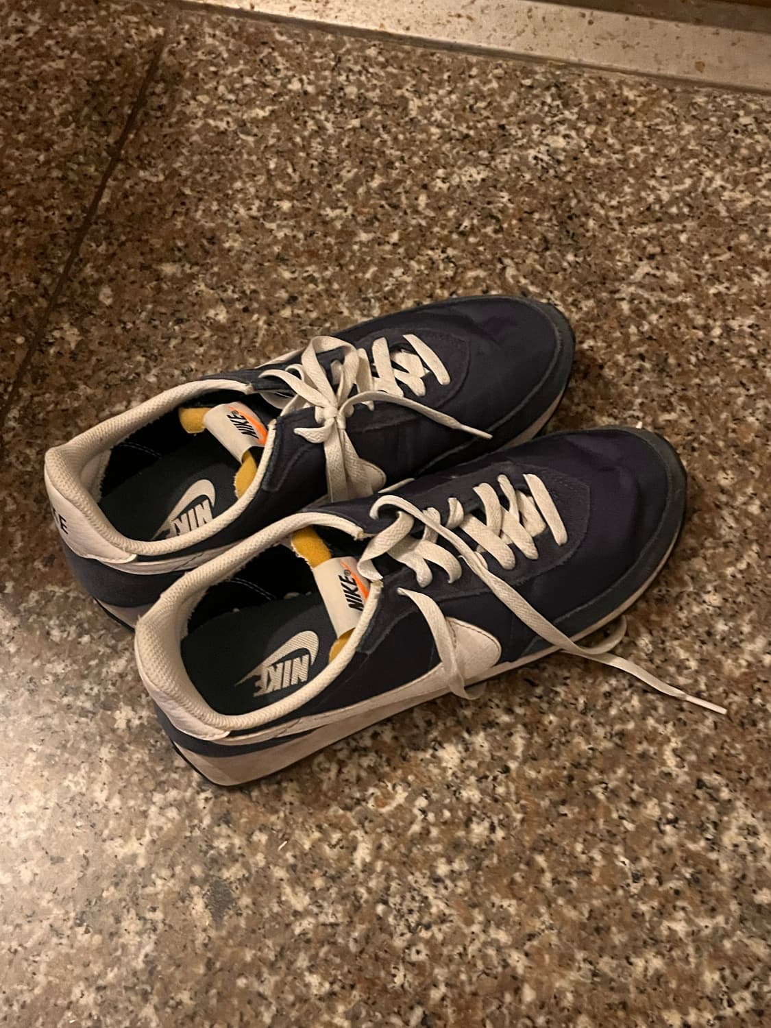 (260) 나이키 와플 트레이너 2 러닝화 네이비 DH1349-001 상품이미지1