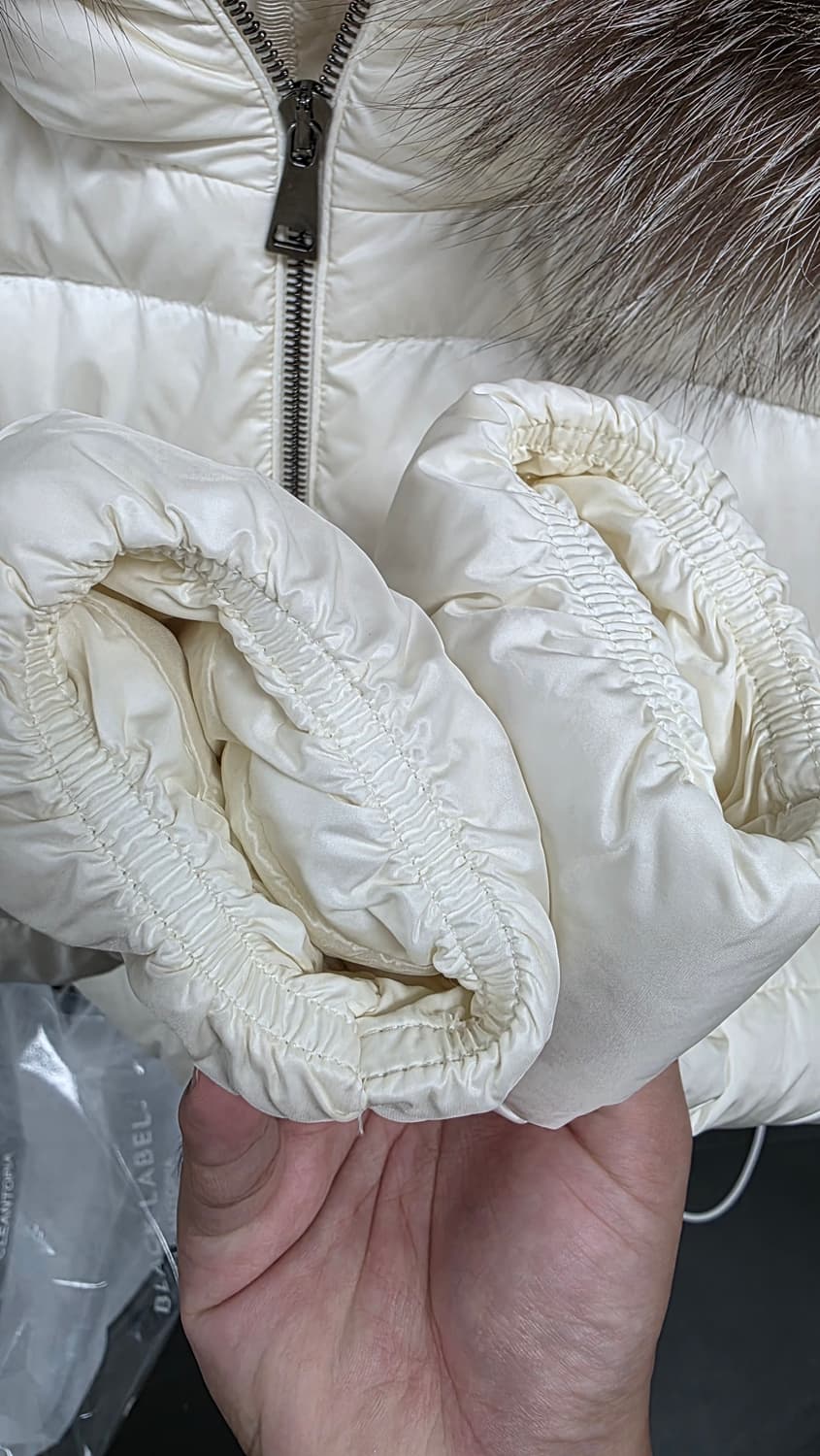 [0,새상품급]23fw 몽클레어 보에드 패딩 상품이미지2