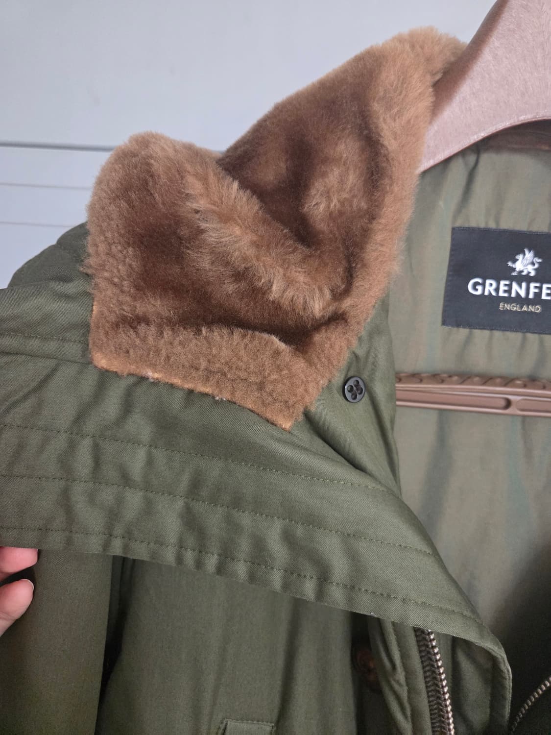그렌펠 카키색 퍼 트리밍 후드 코트 상품이미지3