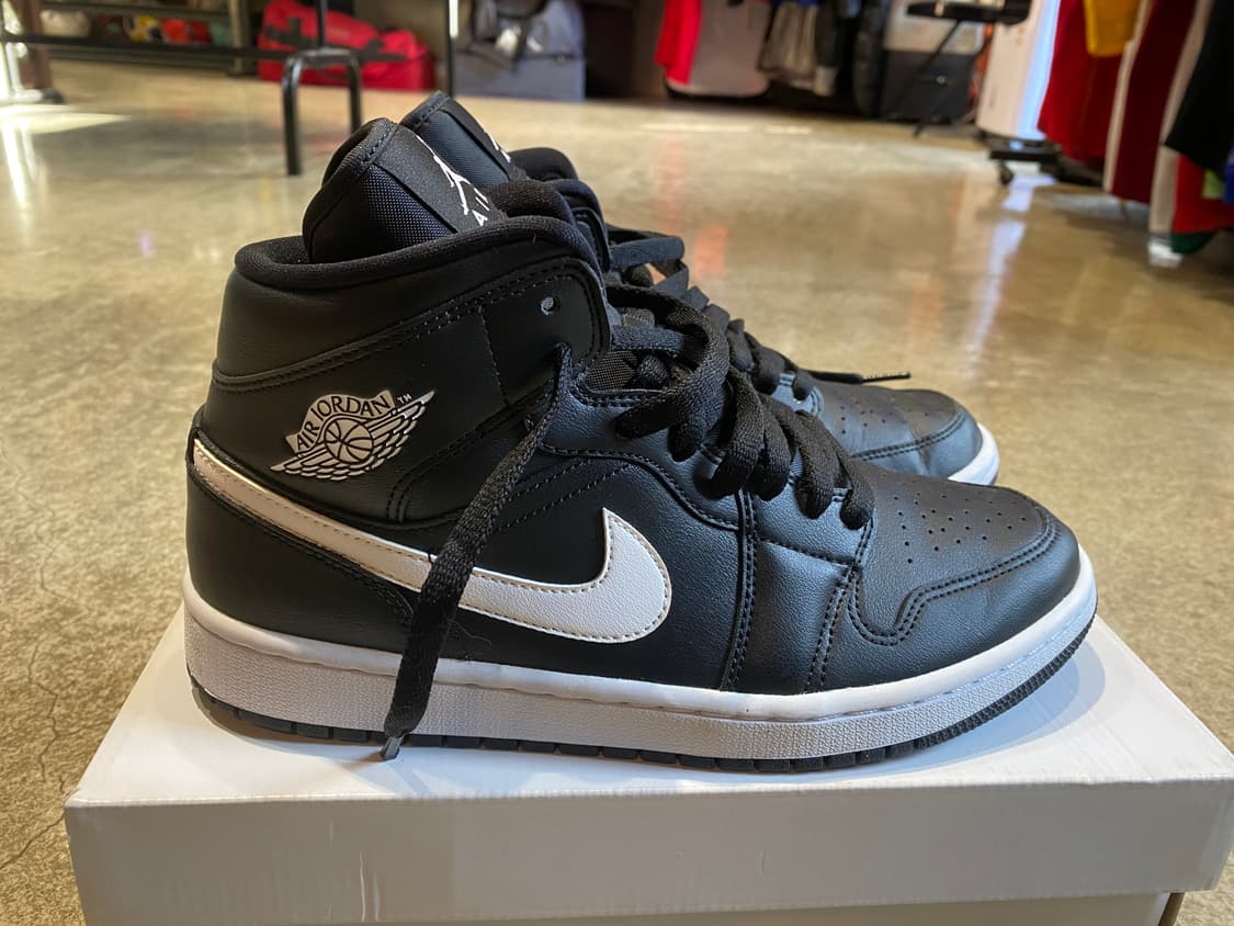 나이키 조던1 미드 상품이미지1