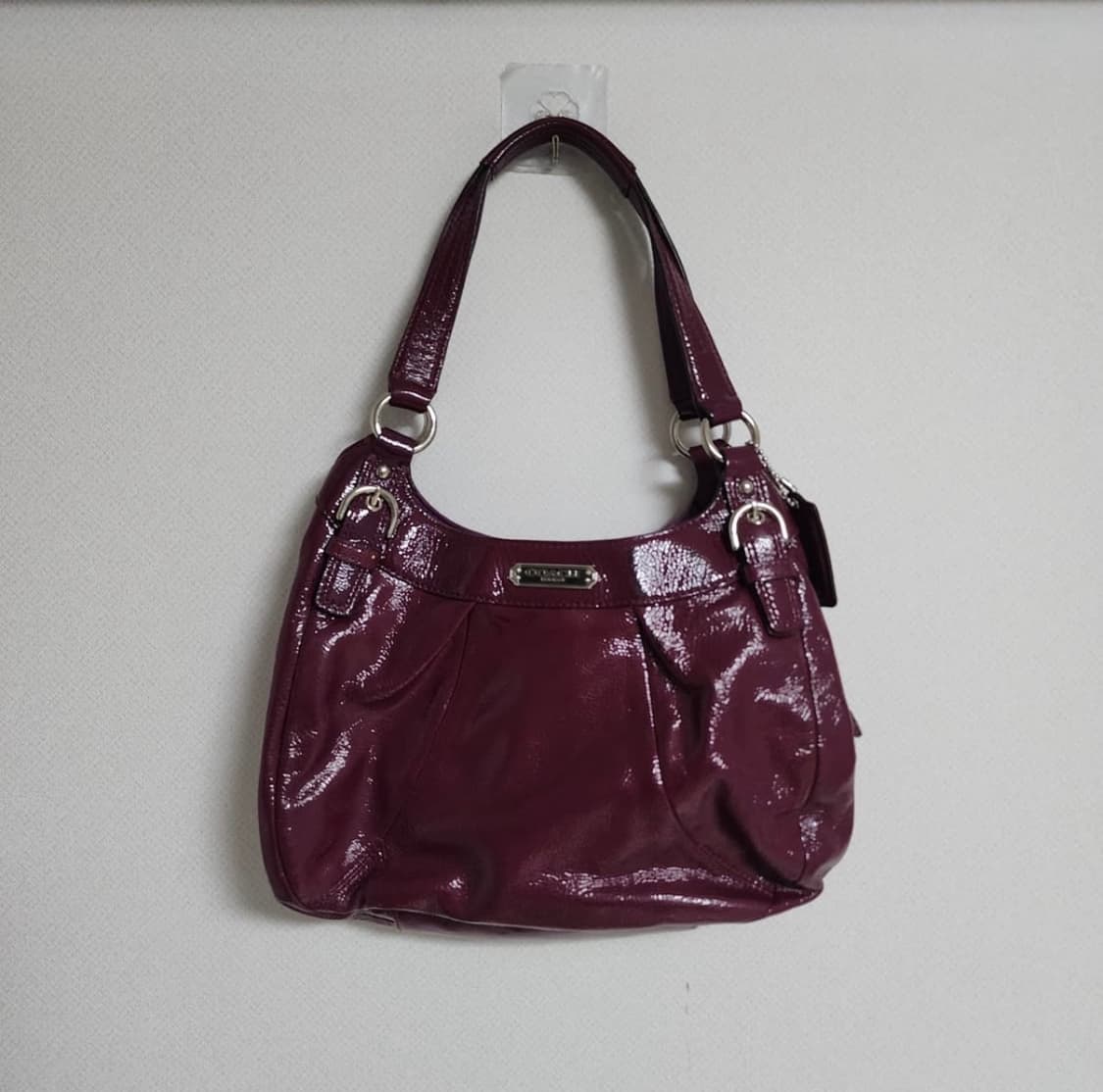 코치 페이턴트 레더 에나멜 호보백 가방 상품이미지2