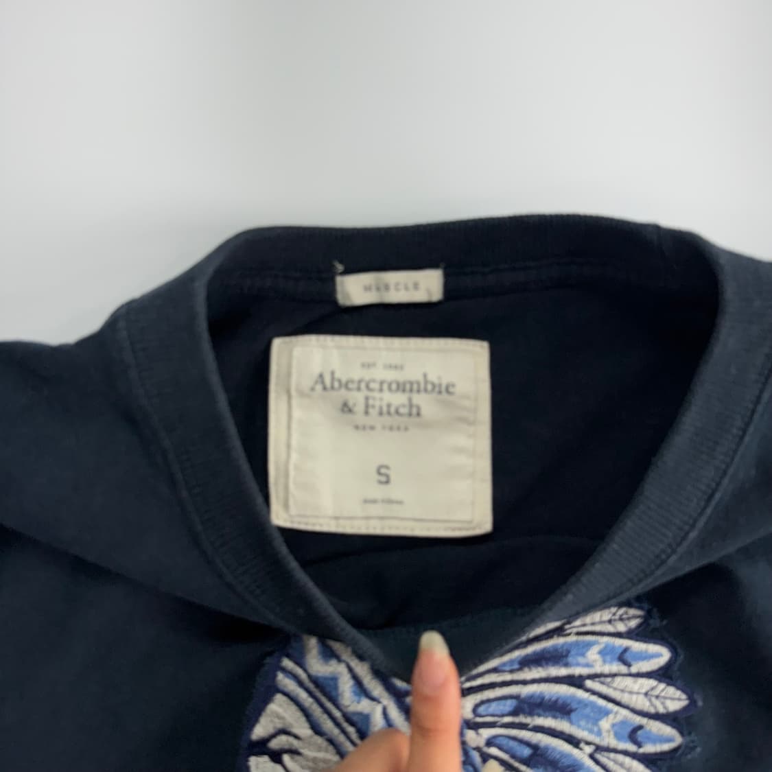 Abercrombie 아베크롬비 인디언 패치 네이비 반팔 상품이미지5