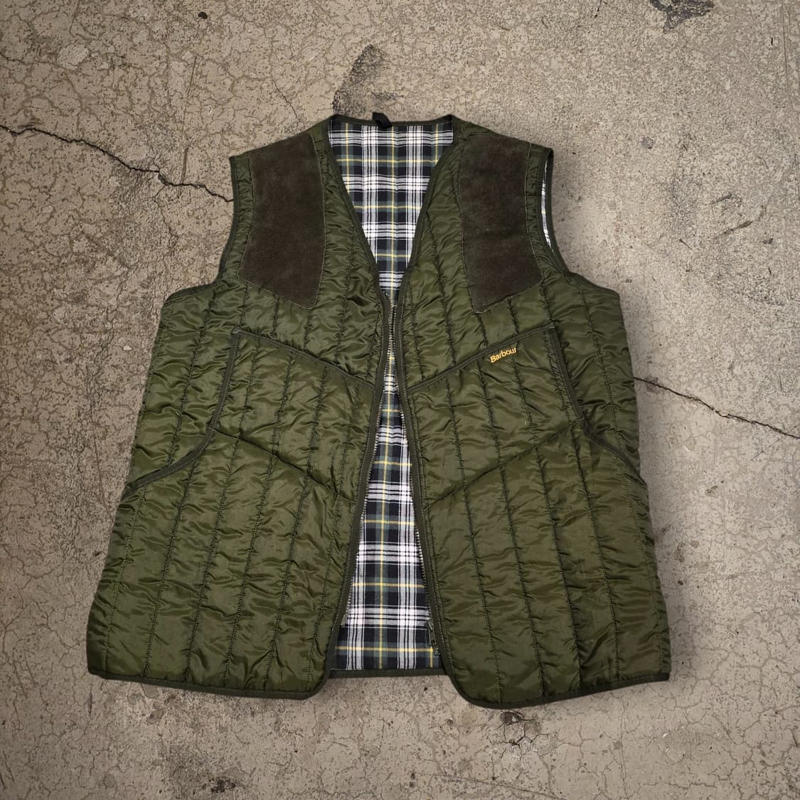 Barbour 웨이브 퀼팅 베스트 MADE IN ENGLAND 상품이미지1