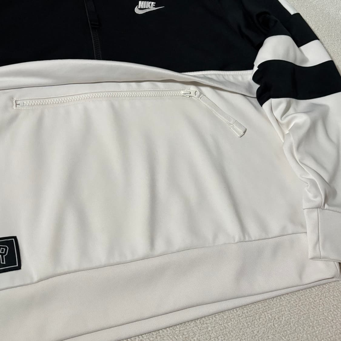 [S] 나이키 에어 범고래 져지 반집업 상품이미지5