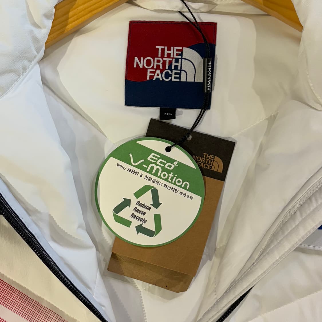 노스페이스 베이징 2022 올림픽 패딩 상품이미지4