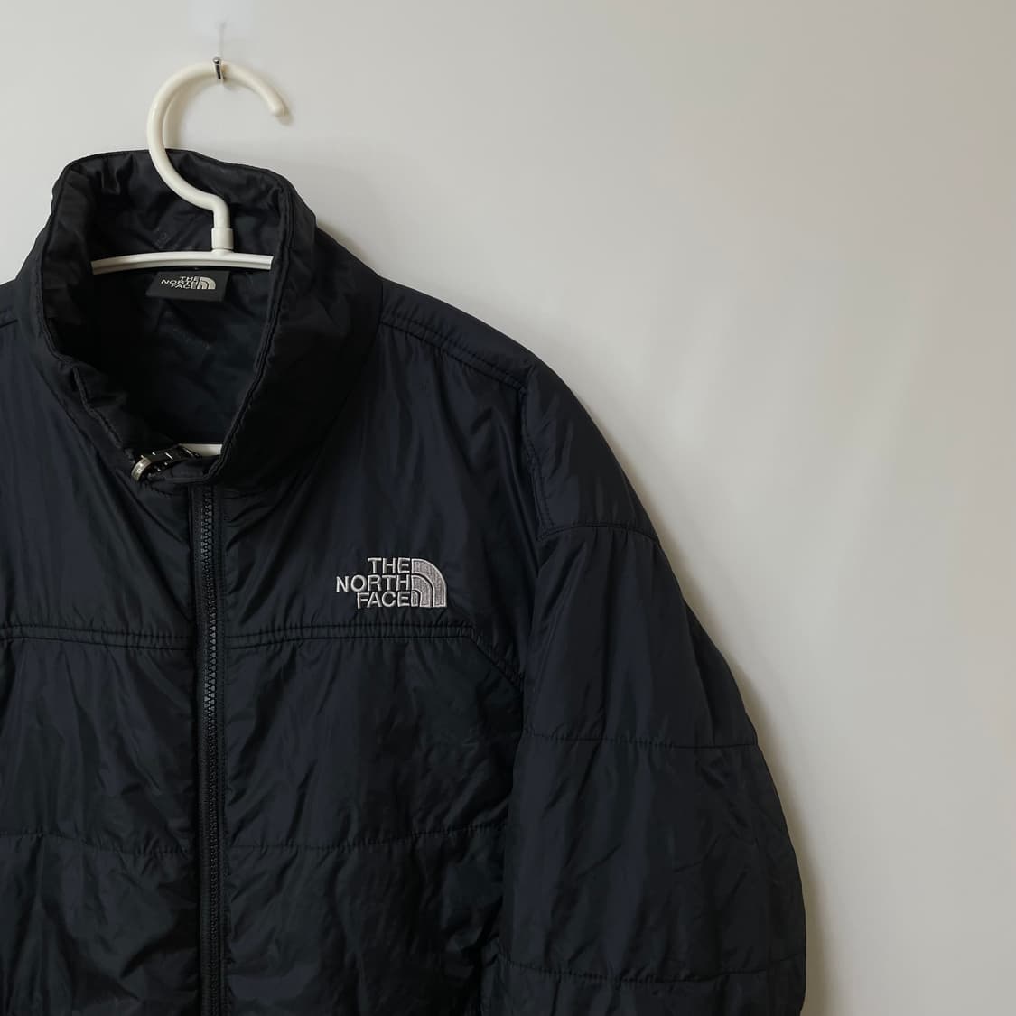 [ S ] 노스페이스 로고 다운 경량패딩 상품이미지3