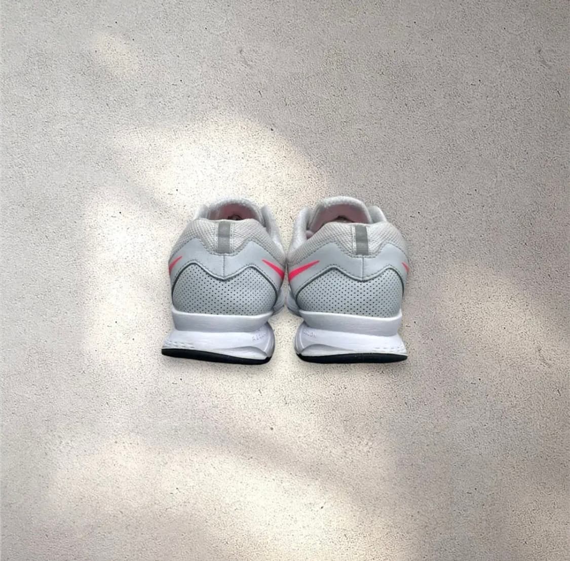 [245] 나이키 에어 리렌트리스 6 런닝화 (No.537) 상품이미지4