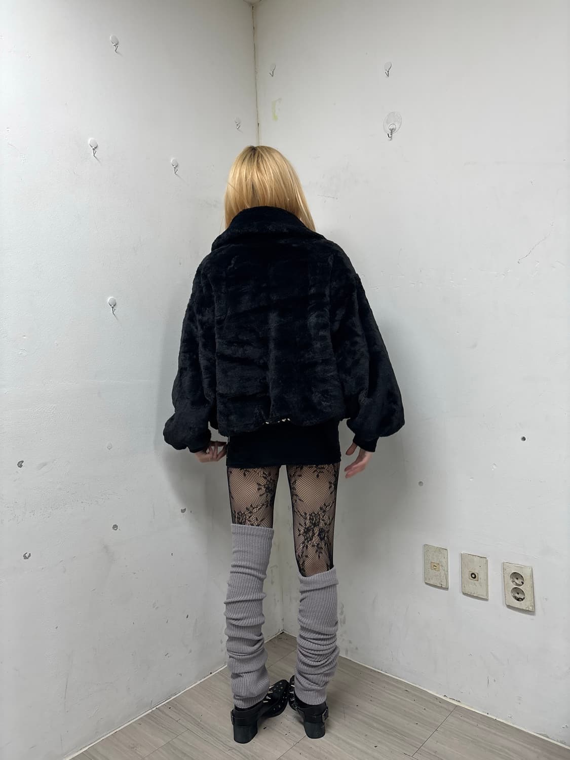 [GRL]Y2K Black Fur Jacket 상품이미지3