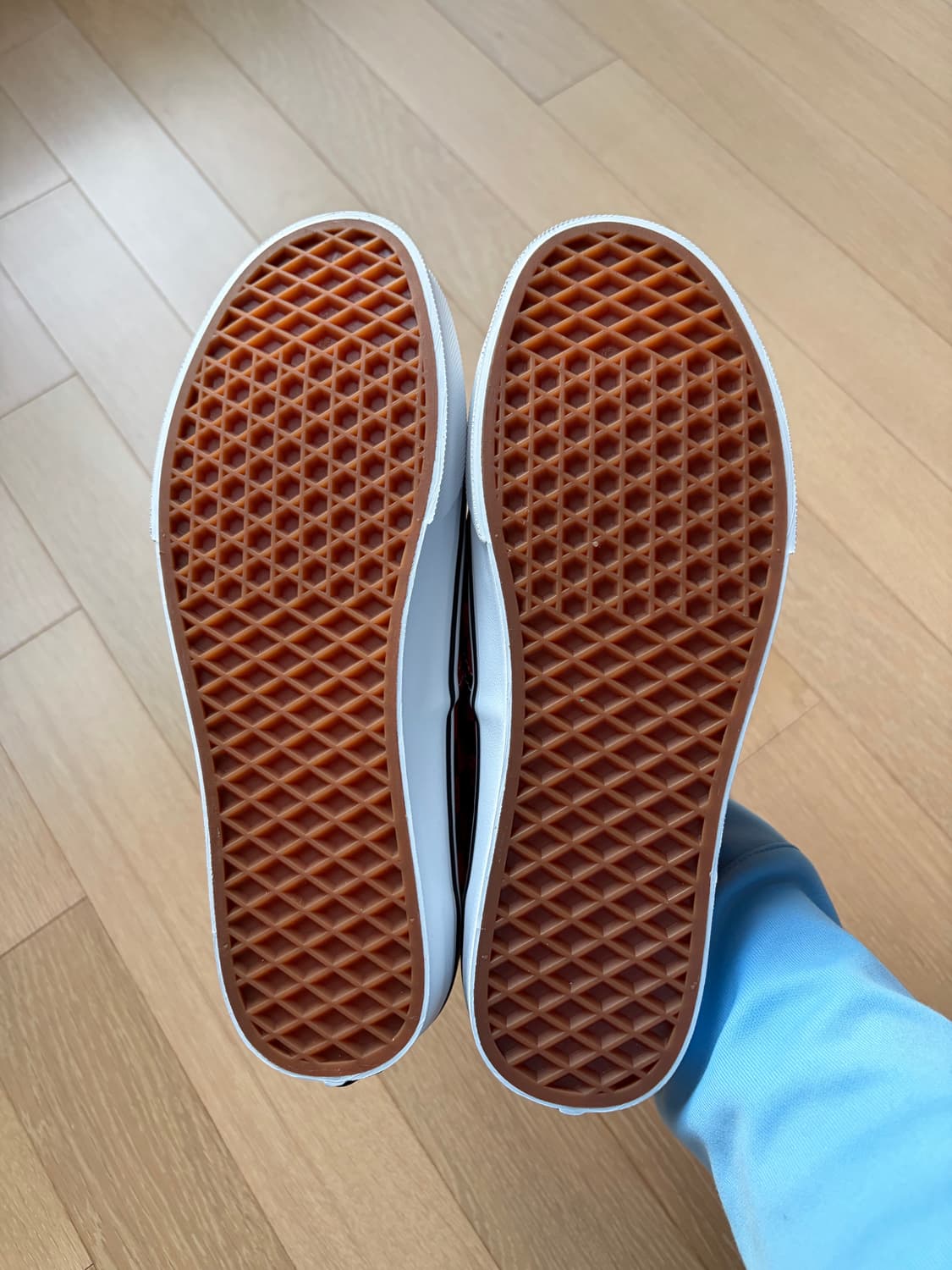 발렌티노 반스 브이로고 체커보드 스니커즈 상품이미지6