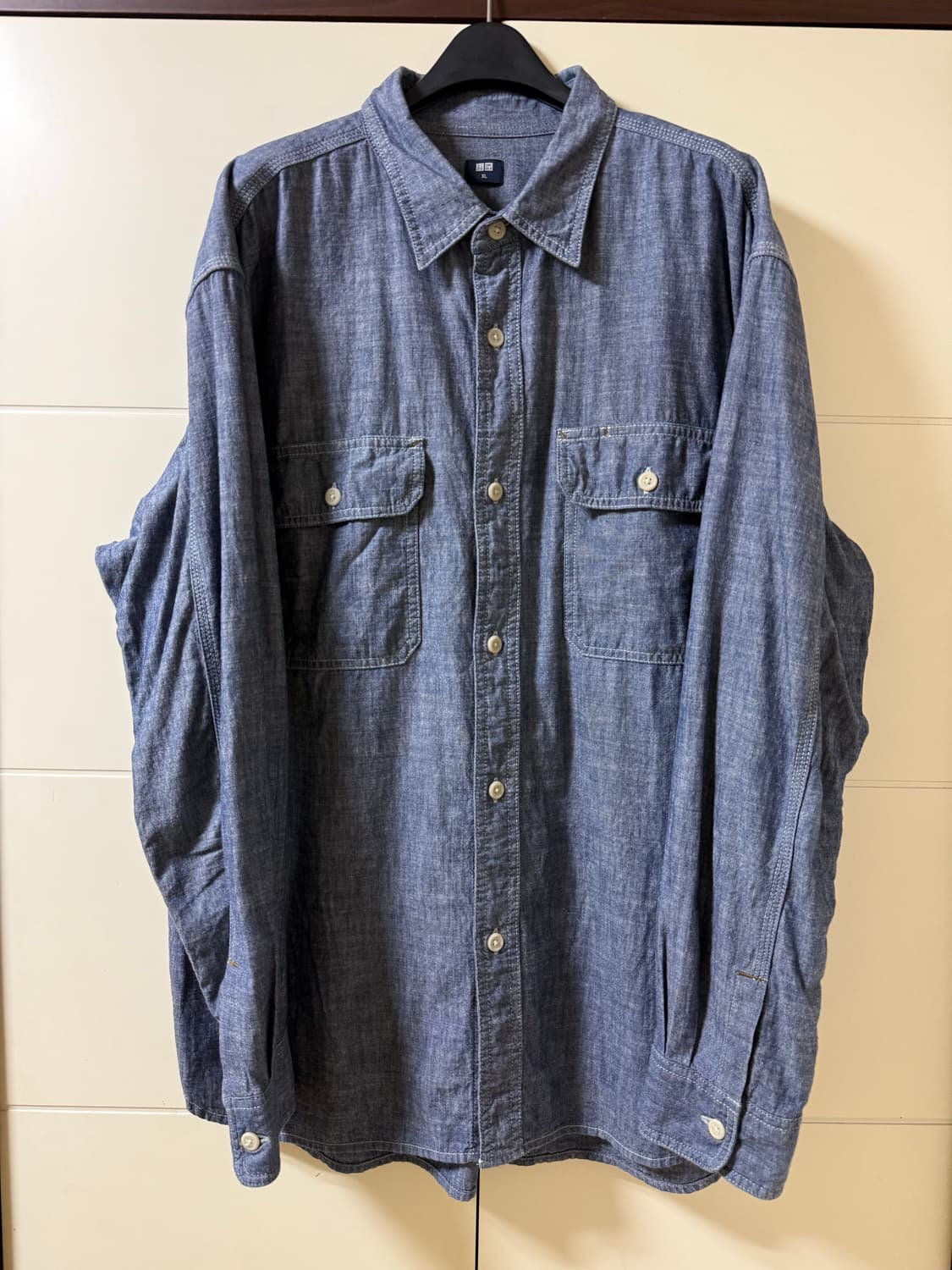 유니클로 샴브레이셔츠 XL 상품이미지1