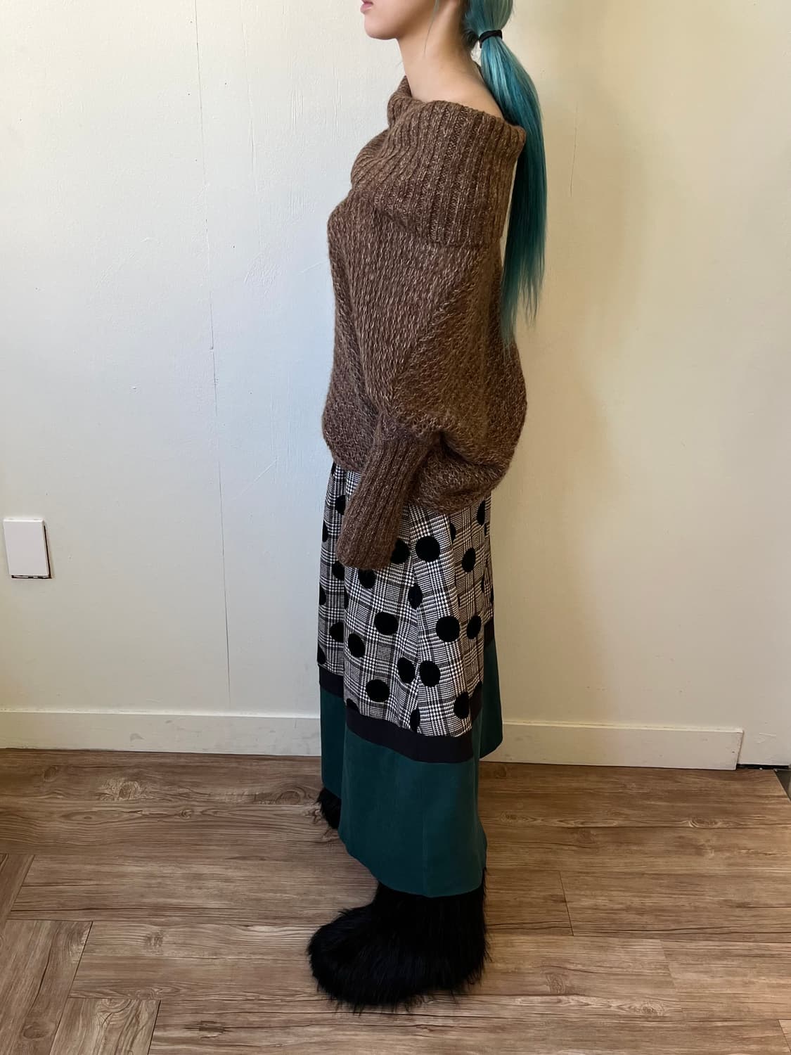 COLLAGE 오픈숄더 알파카 터틀넥 상품이미지8