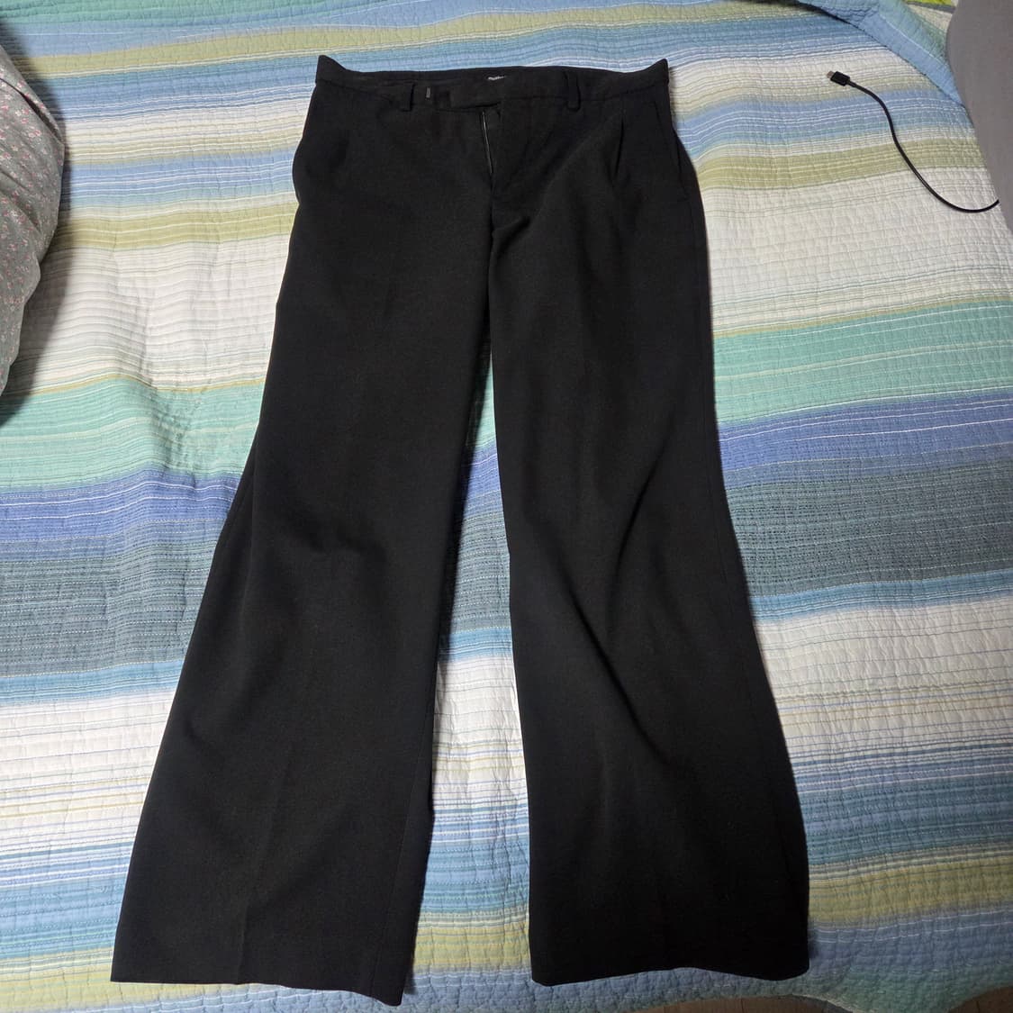 무신사스탠다드 와이드슬랙스 (M.30) 판매해요 상품이미지1