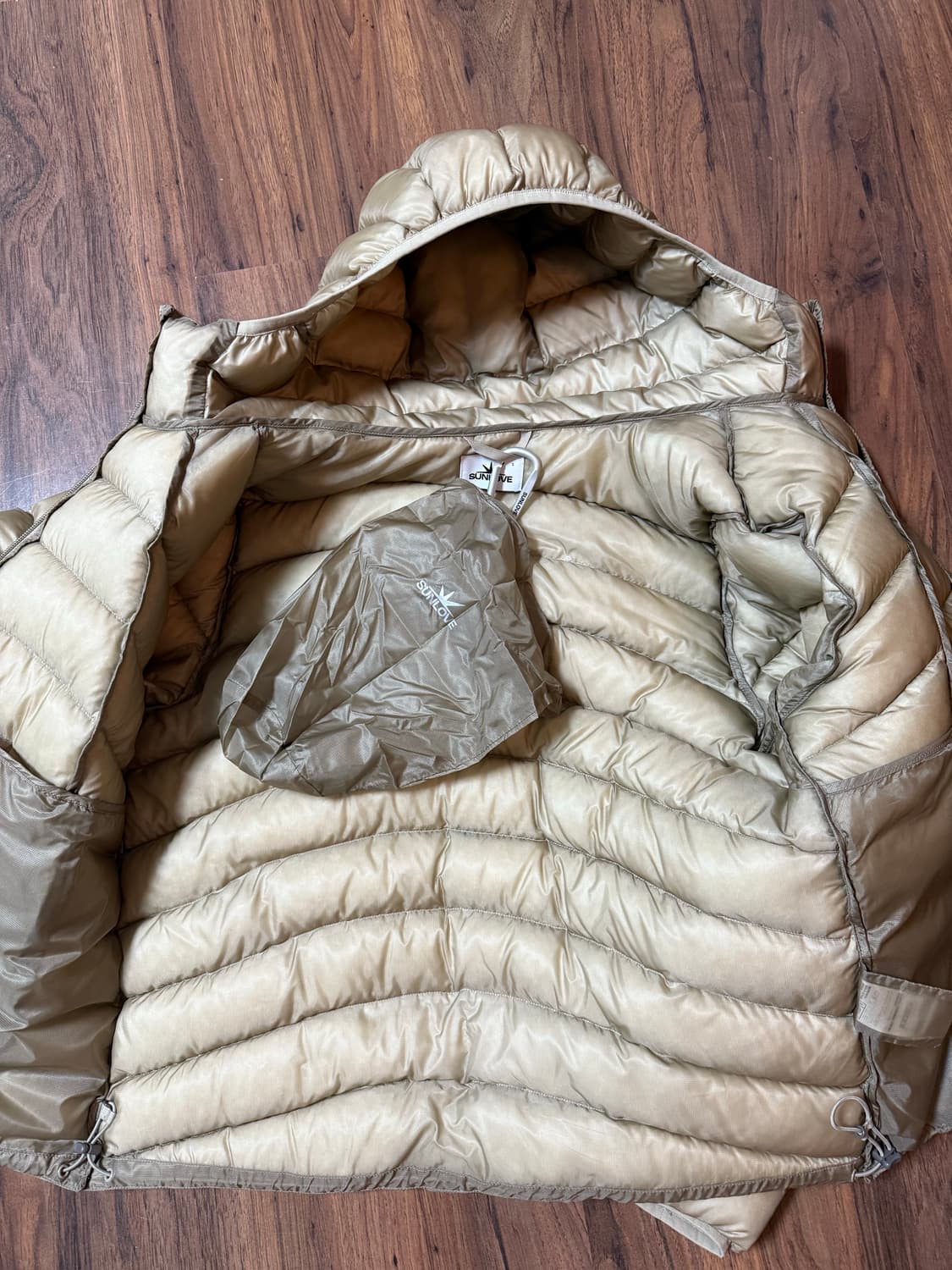 썬러브 경량패딩 스톤  S판매합니다 상품이미지2