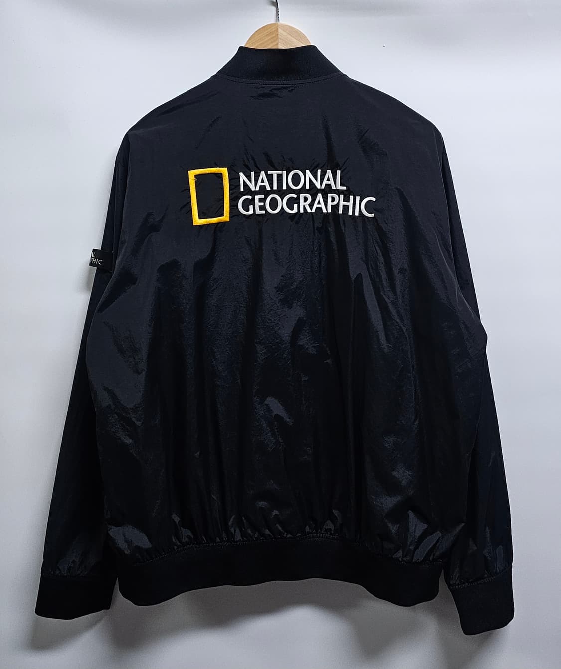 내셔널지오그래픽 블랙 바람막이 봄버자켓 XL 상품이미지2