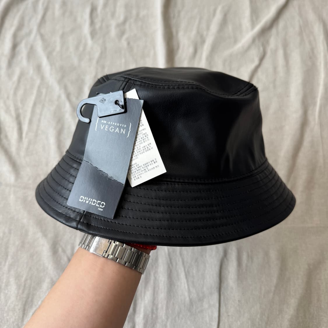 H&M 레더 버킷햇 모자 상품이미지1