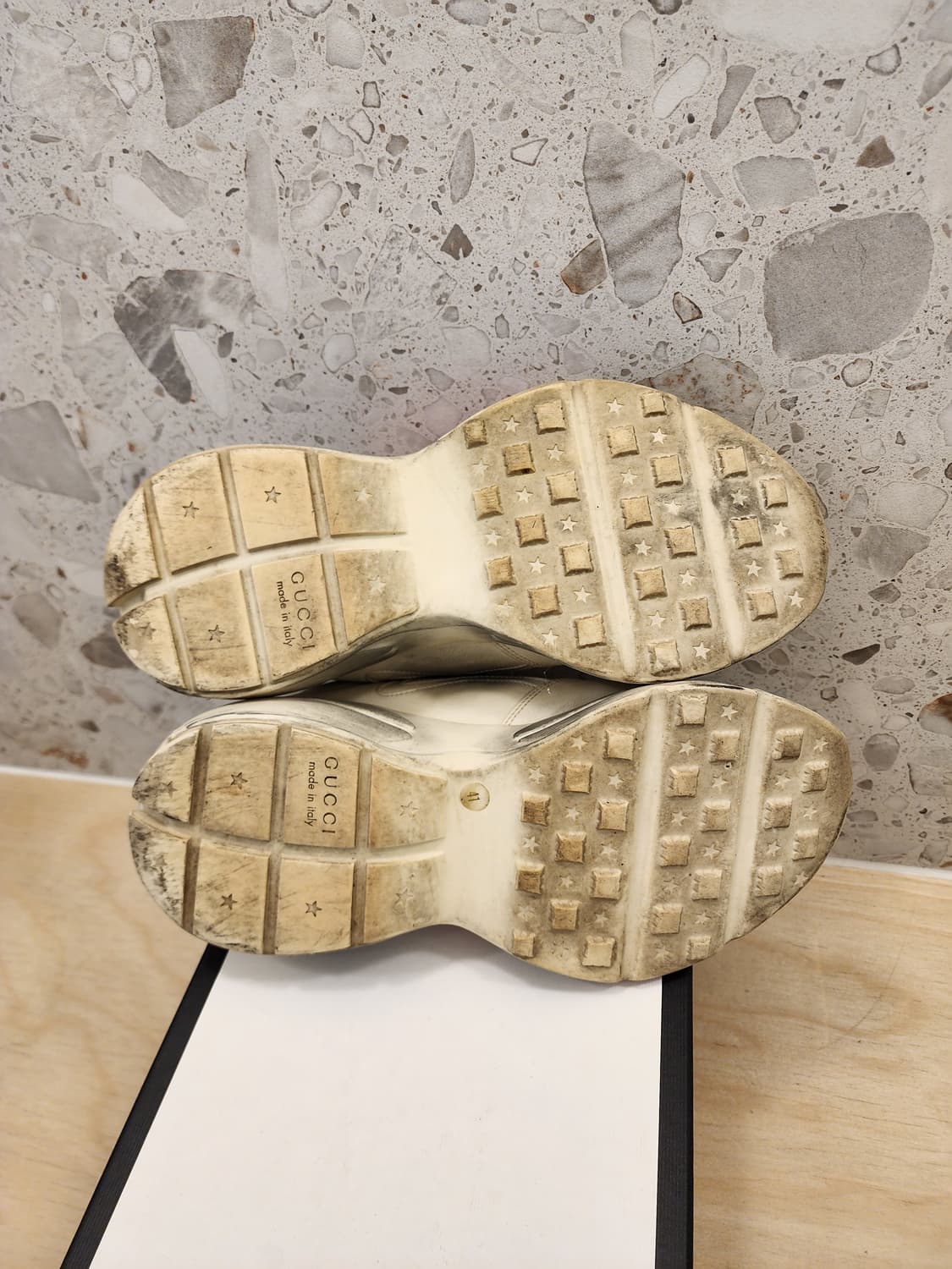 구찌 라이톤 더티 남성 스니커즈 41 552093 상품이미지4