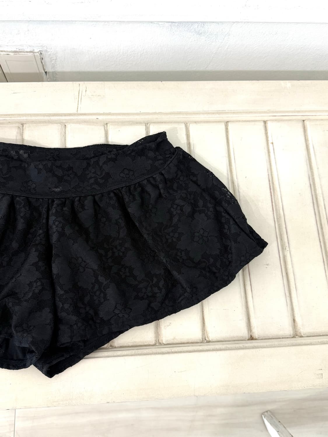 Black Floral Textured Mesh Shorts 상품이미지8