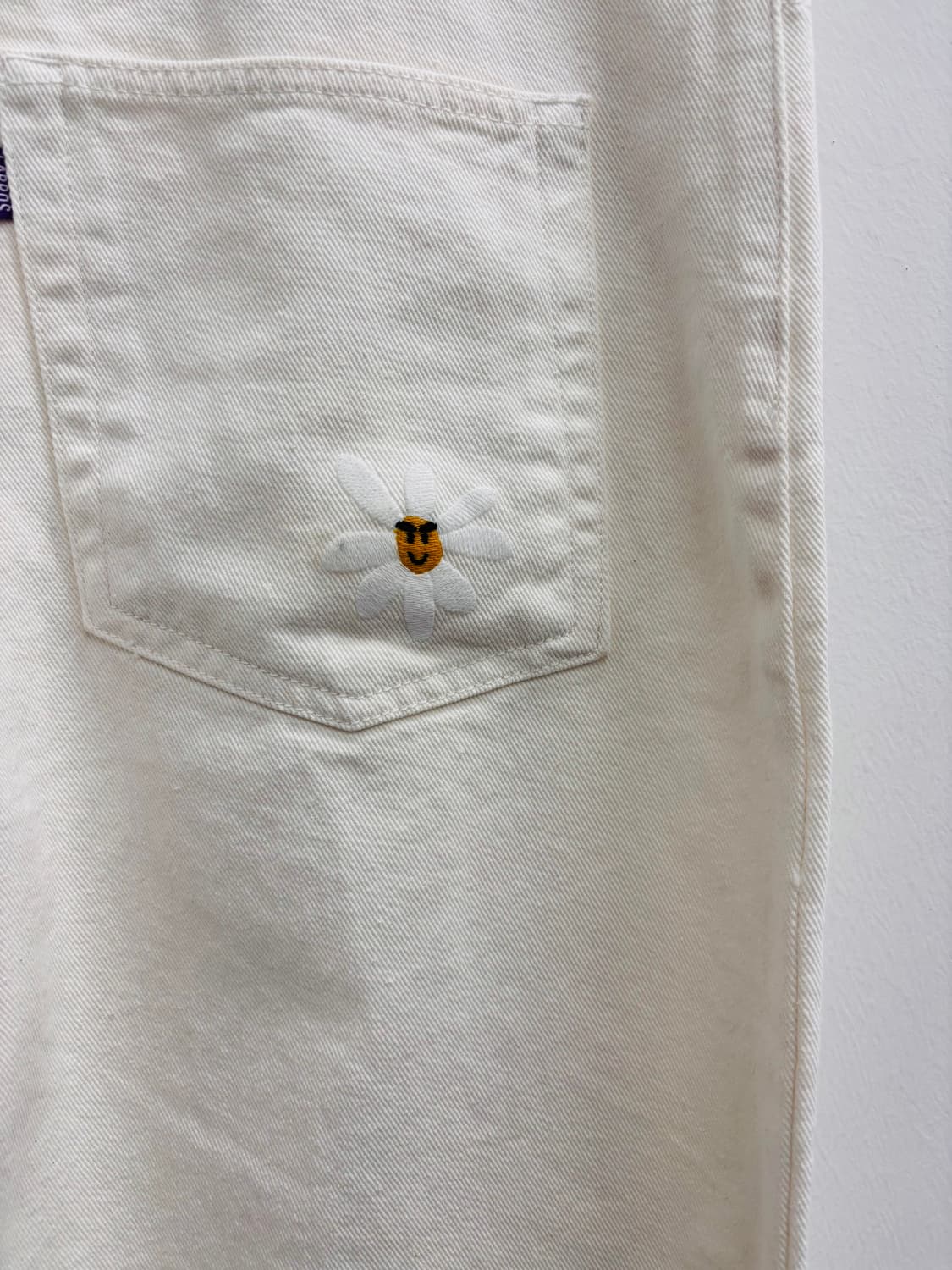 라브로스(LABROS) 데이지 자수 와이드 화이트 데님 팬츠 상품이미지4